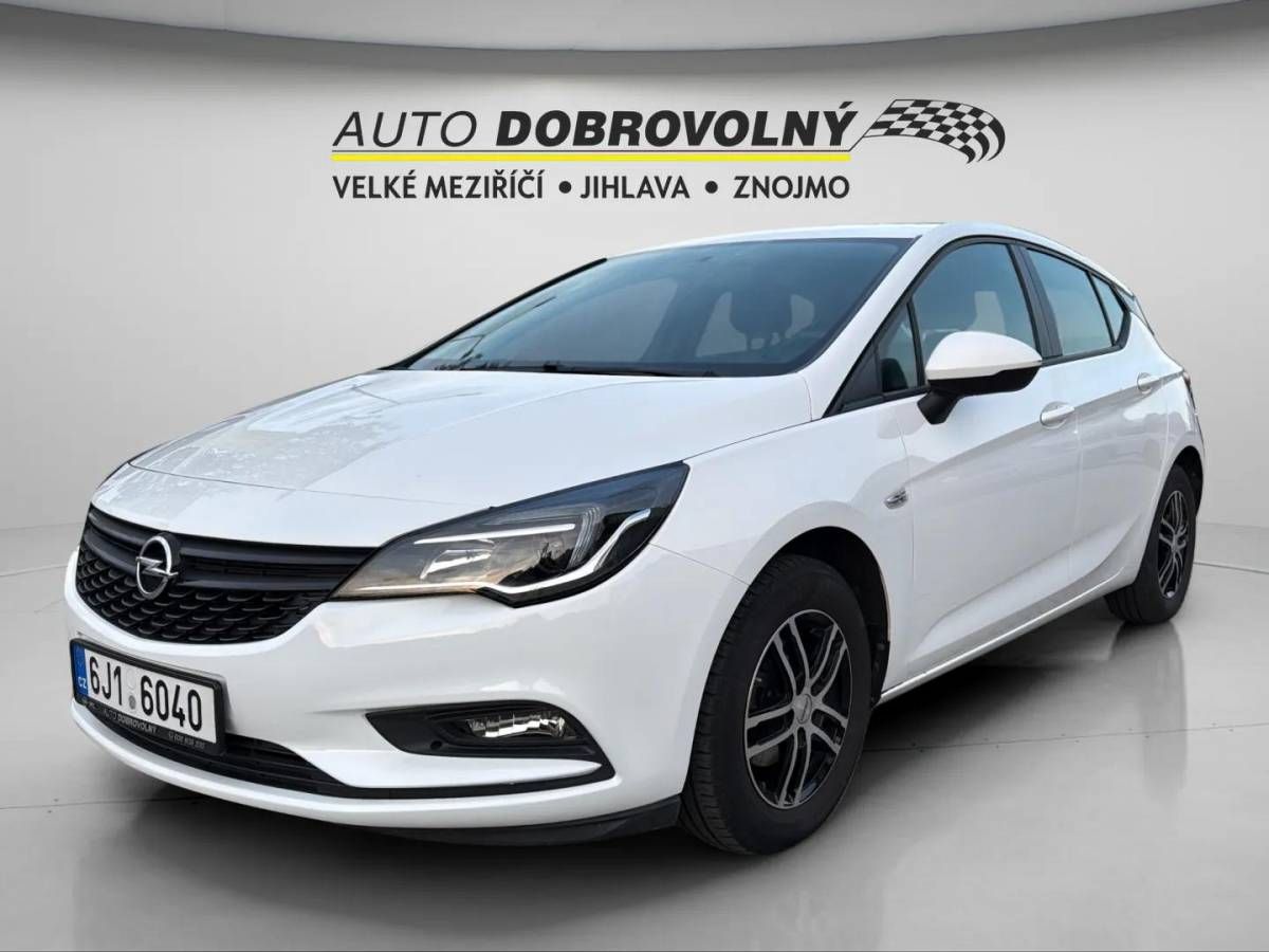 Opel Astra, Edition HB 1.4i MT6 (74kW/100k