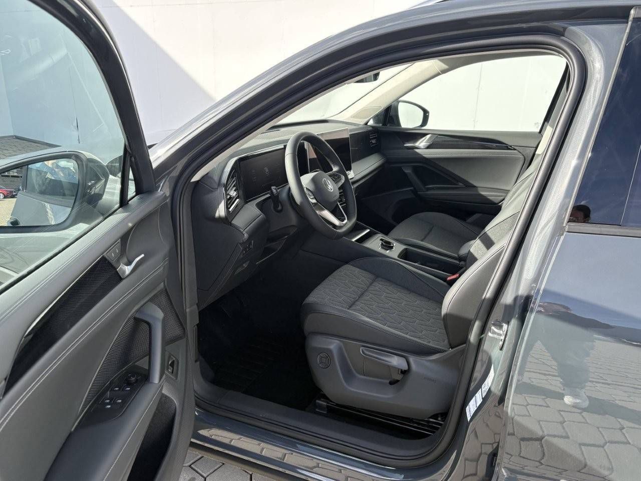 Volkswagen Tiguan, People 7DSG mHEV 1,5eTSI - fotka 5