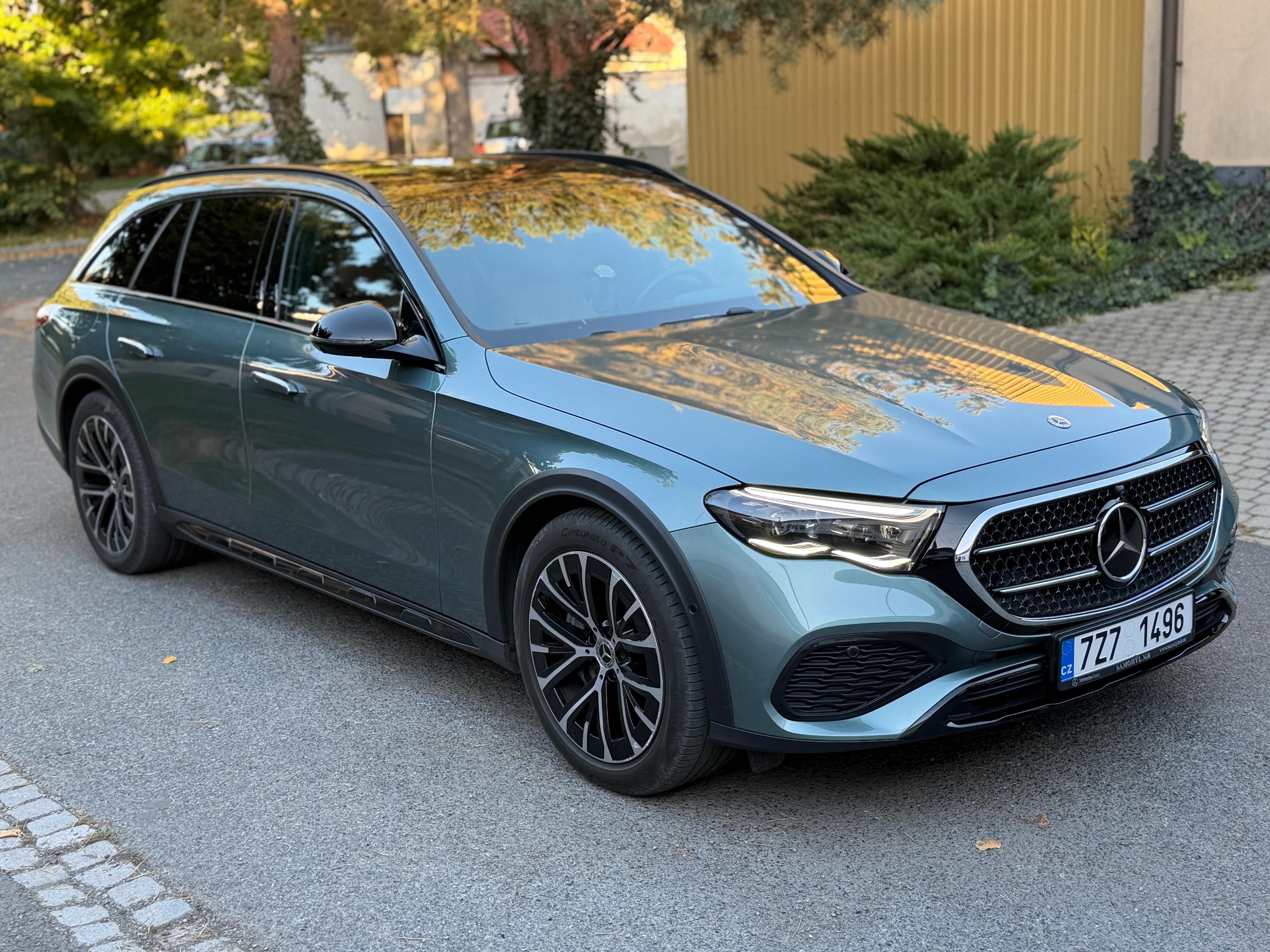 Mercedes-Benz Třídy E, Mercedes-Benz E 450 4MATIC - fotka 6