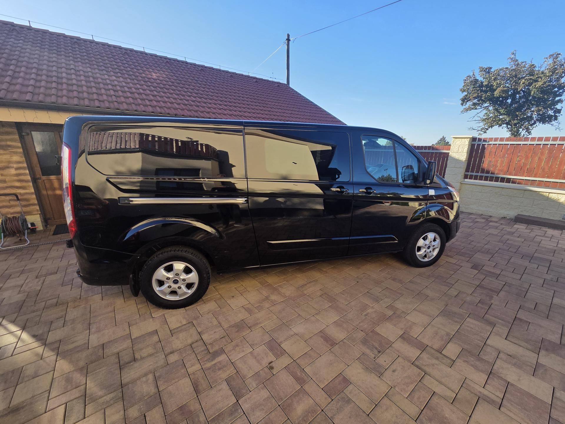 Ford Transit Custom, 2.2TDCI L2 114kw 6míst