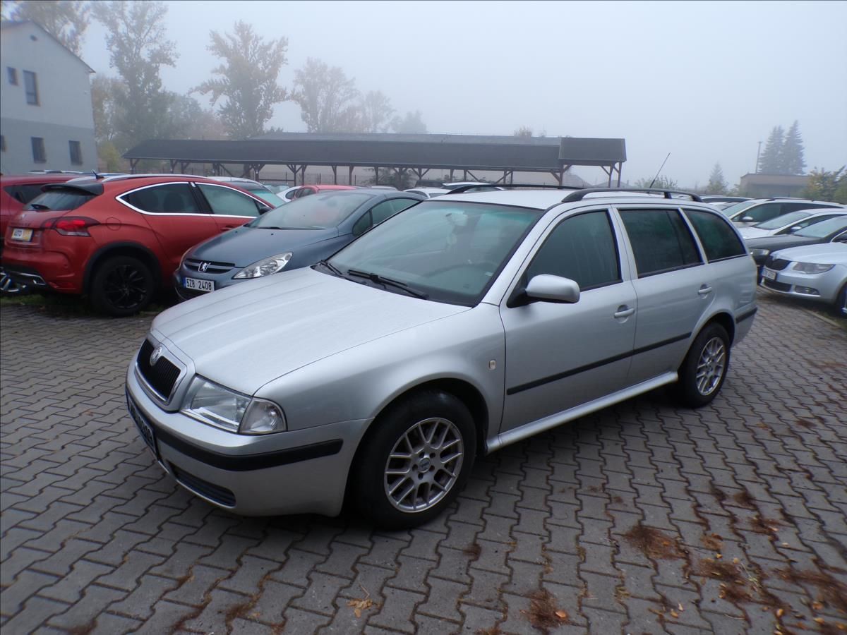 Škoda Octavia, 2,0 i  NOVÉ ROZVODY - fotka 2