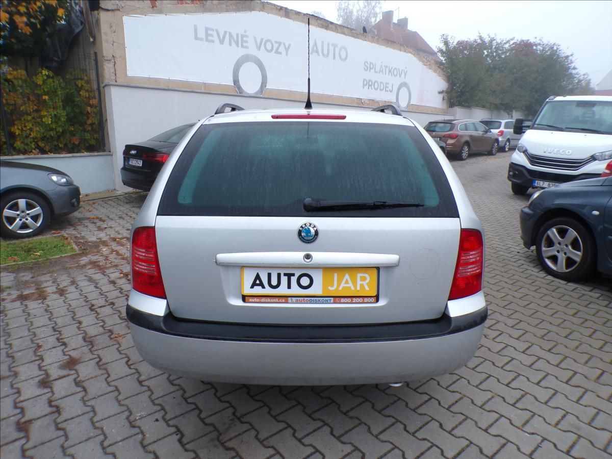 Škoda Octavia, 2,0 i  NOVÉ ROZVODY - fotka 6