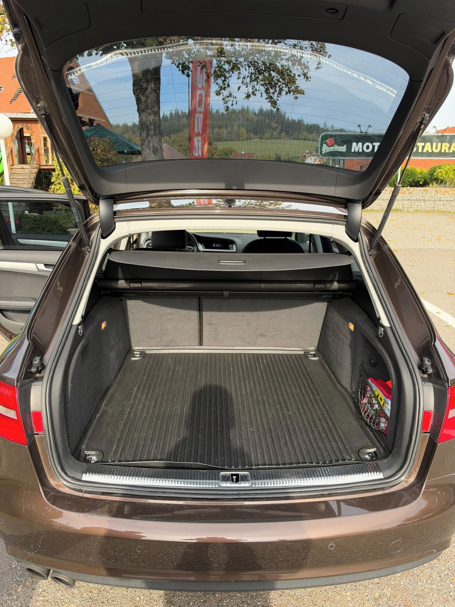 Audi A4 Avant, 2.0Tdi 110kw  servisováno - fotka 4