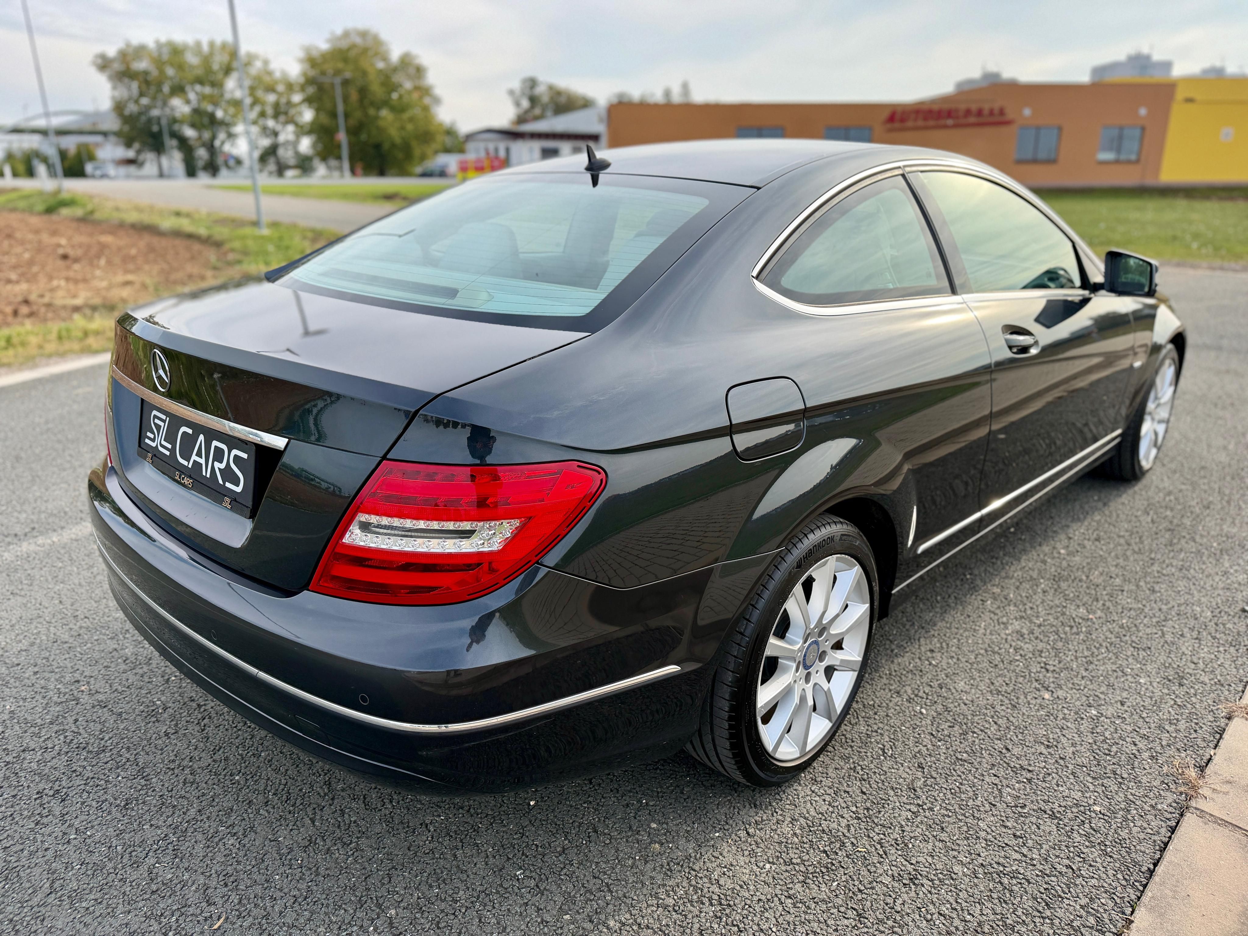 Mercedes-Benz Třídy C, 180 CGI NAVI MANUAL SERVISKA - fotka 5
