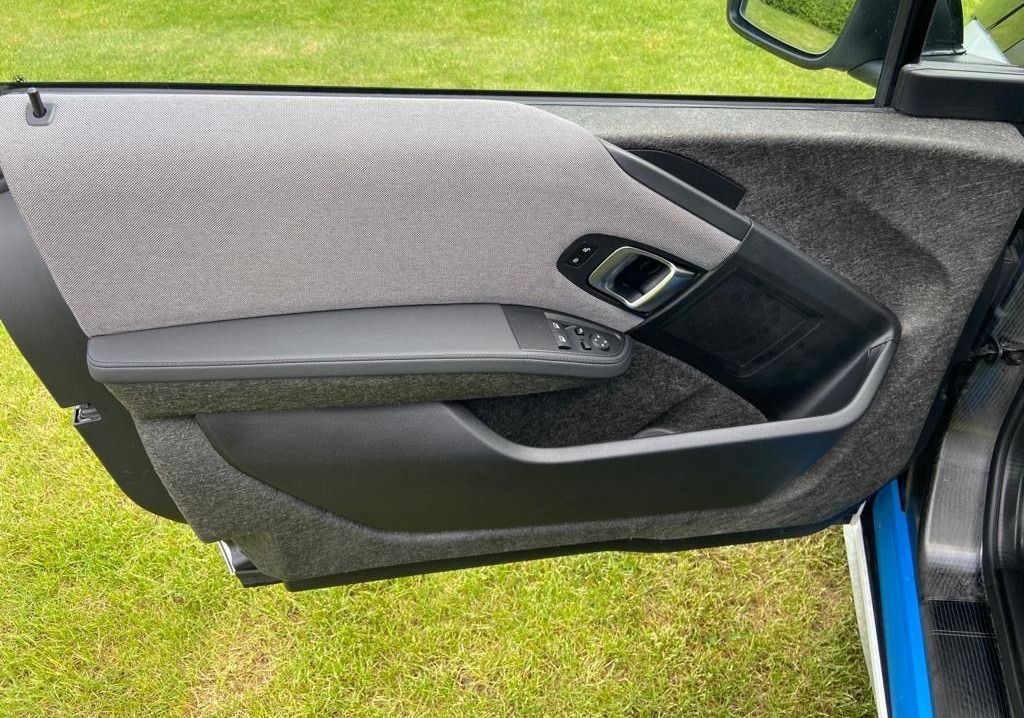BMW i3, 120Ah - fotka 6
