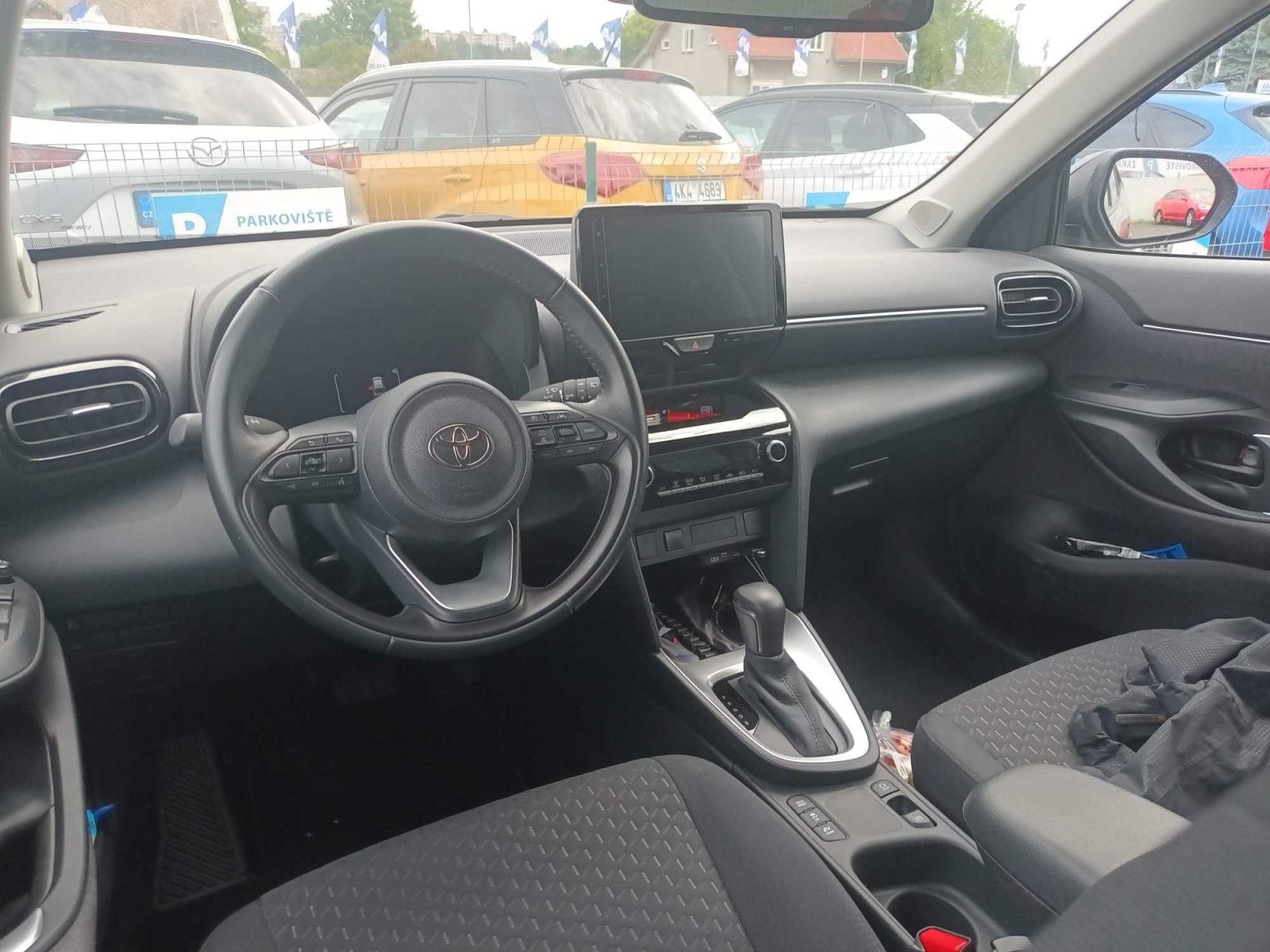 Toyota Yaris Cross, 1.5 VVT-iE, Záruka, Automat - fotka 3