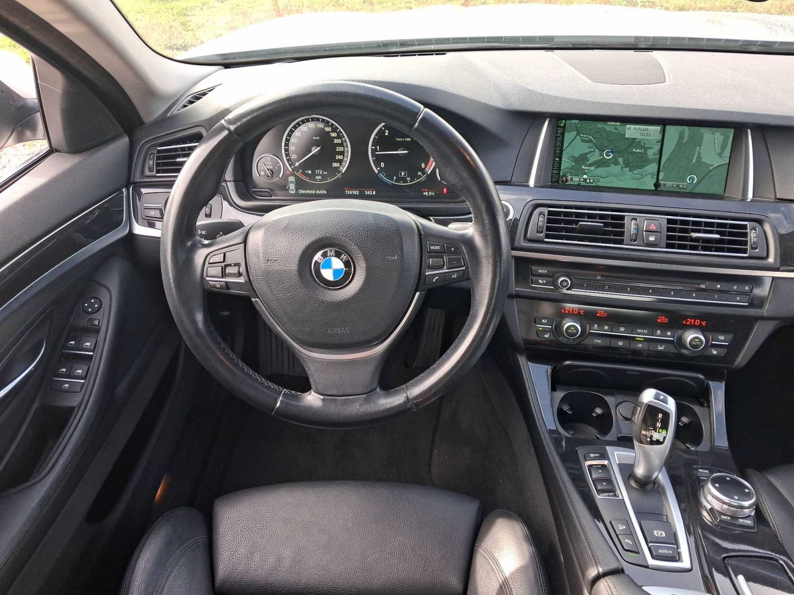 BMW Řada 5, 525d xDrive, Modern Line, 4X4 - fotka 3