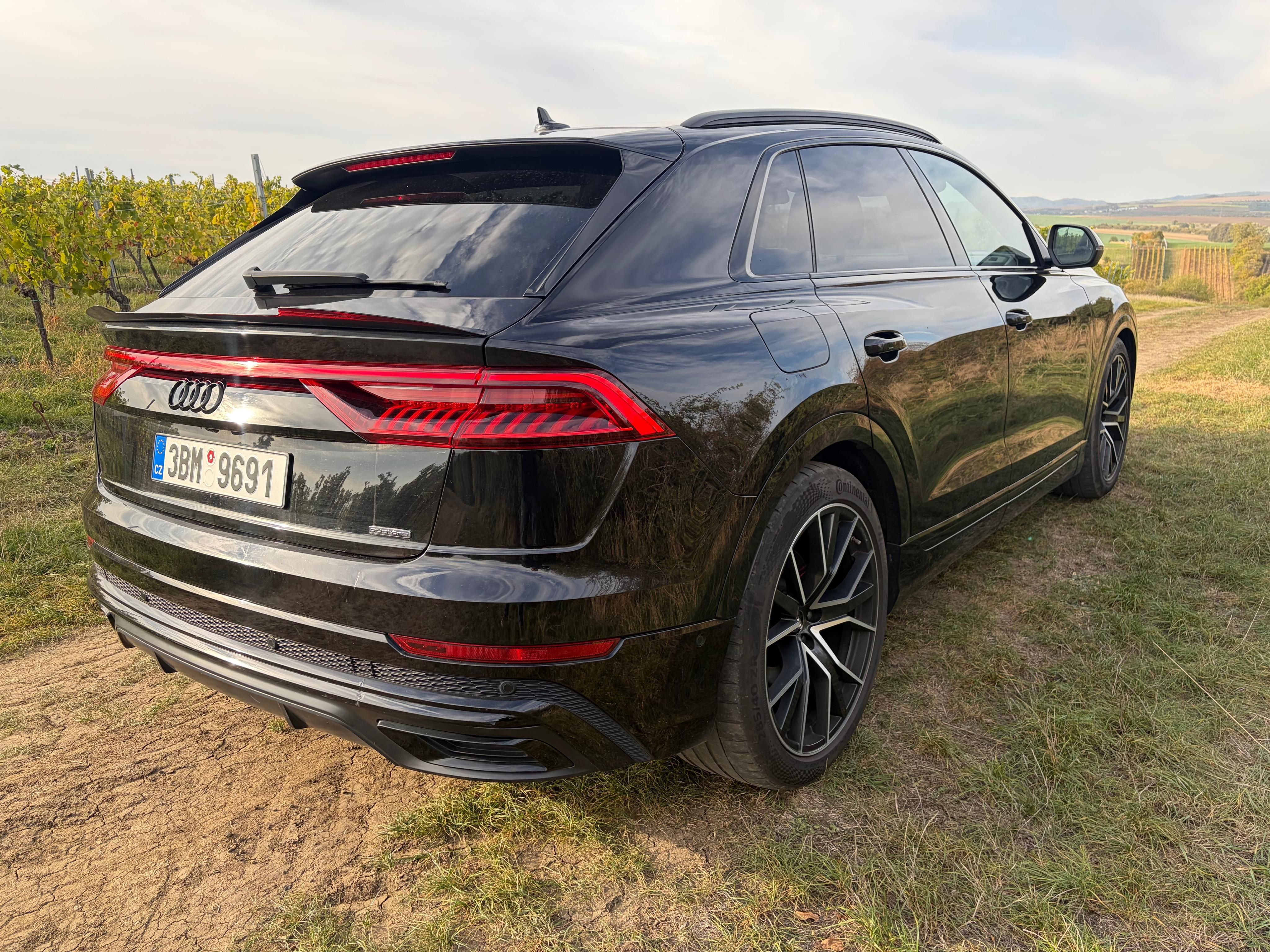 Audi Q8, Audi q8 210 kw S-line 22 alu - fotka 5