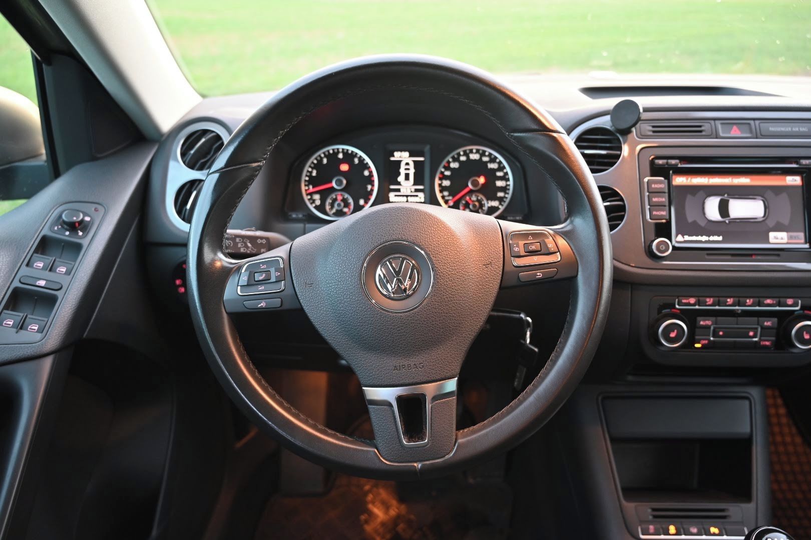 Volkswagen Tiguan, 1.4 TSI | Bohatá výbava - fotka 5