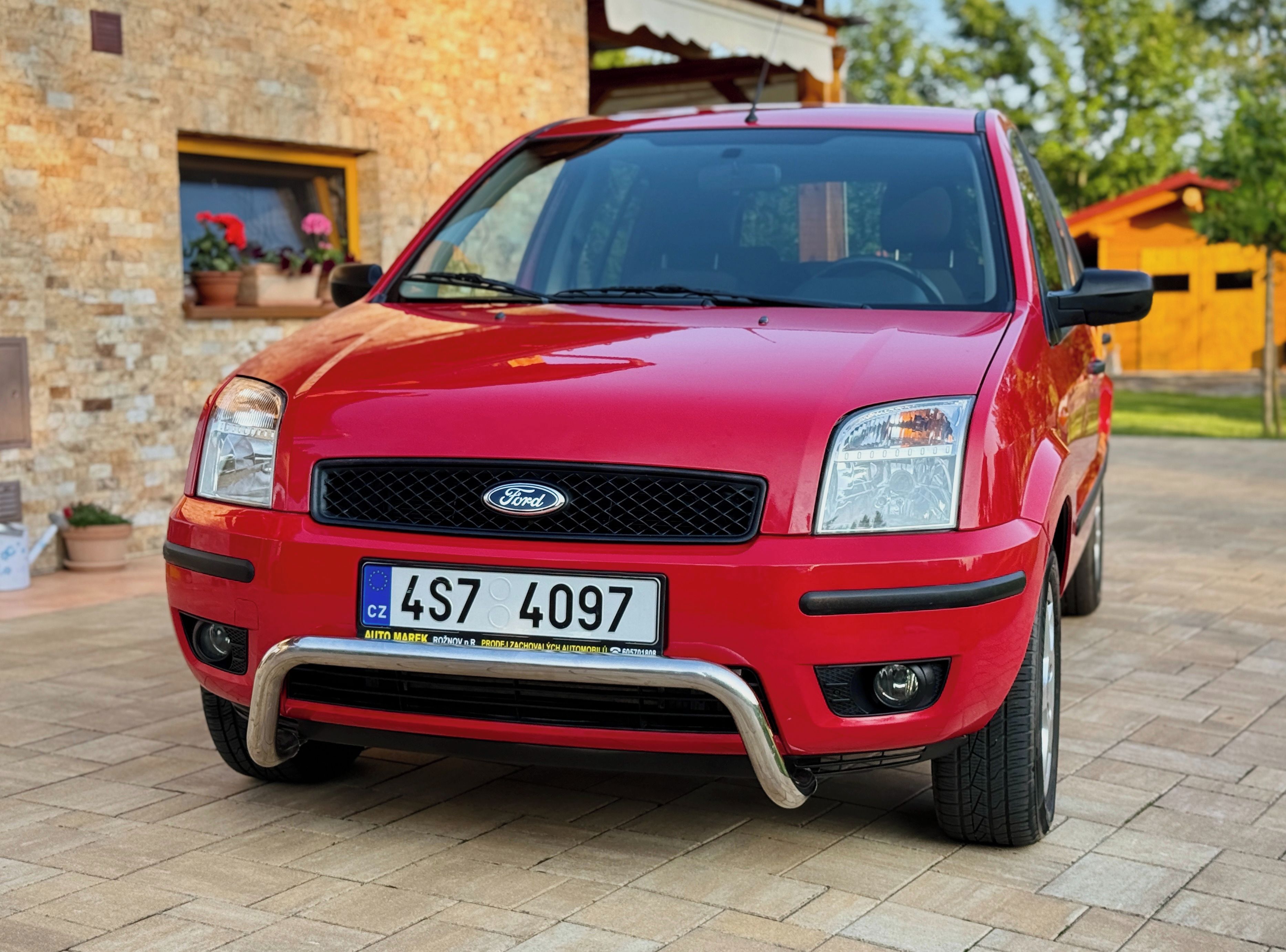 Ford Fusion, SPOTŘEBA 4 L - fotka 3