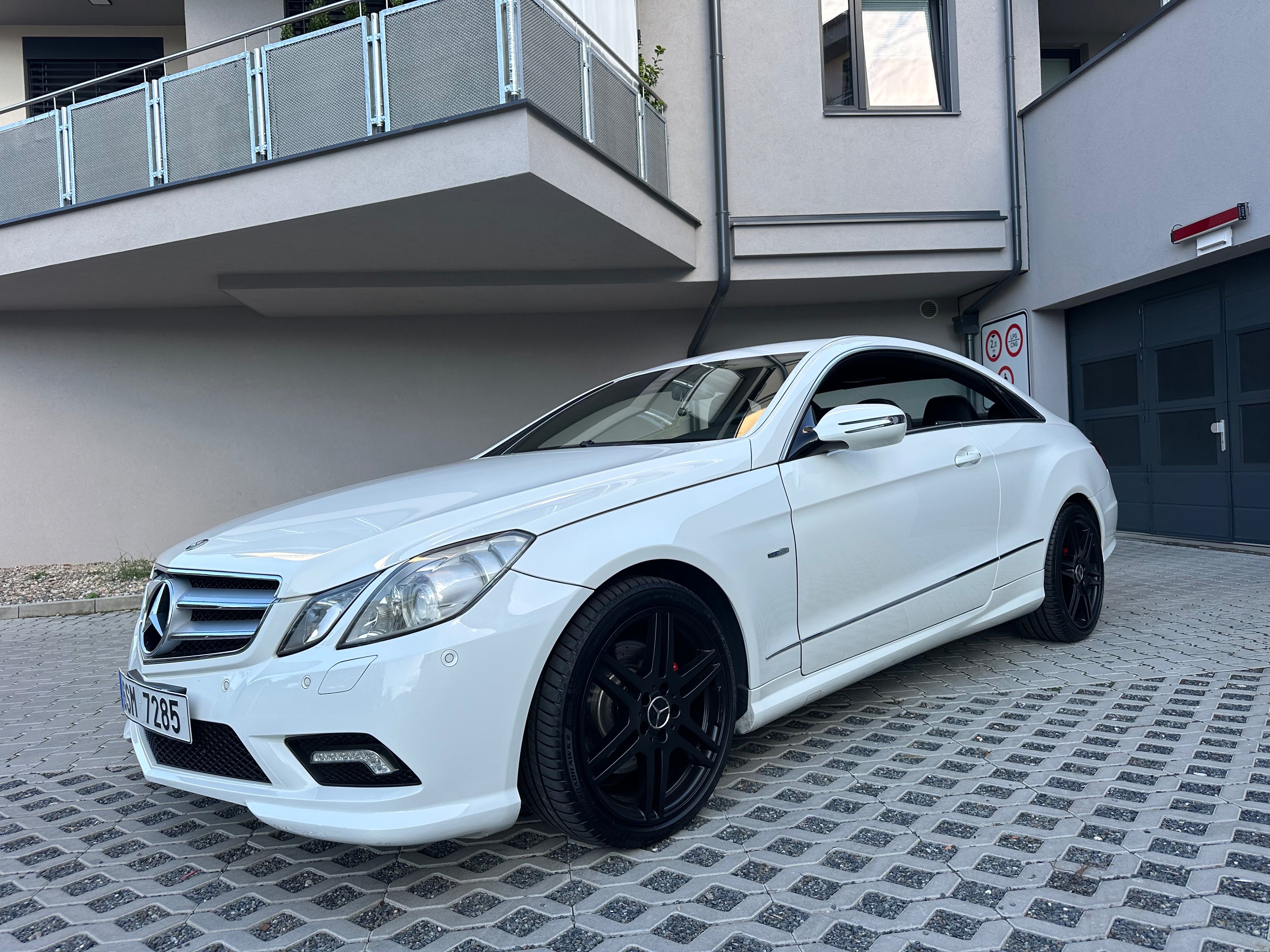 Mercedes-Benz Třídy E, Mercedes E350cdi V6 170kw