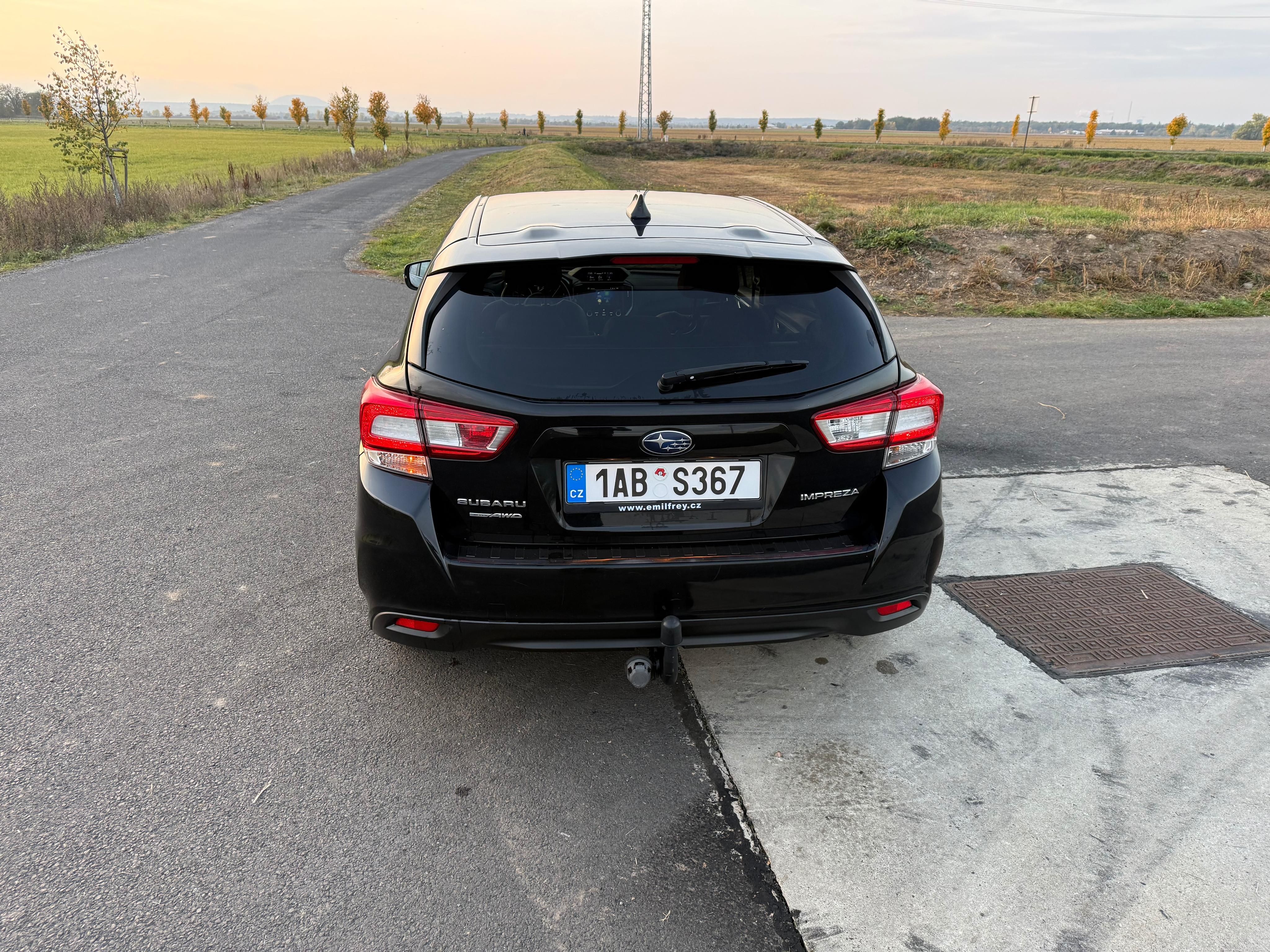 Subaru Impreza, 2.0i 115kW Executive AWD - fotka 4