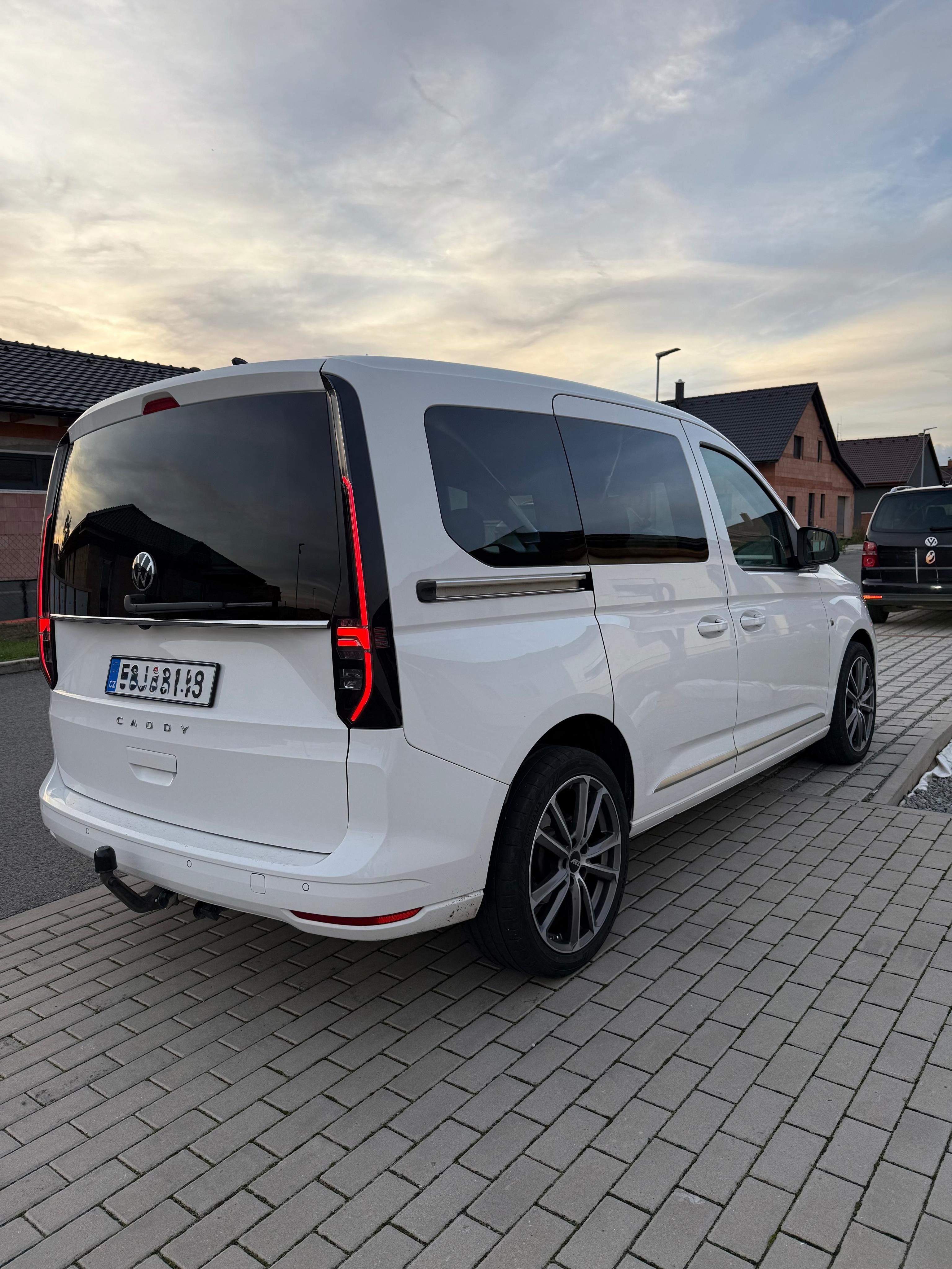 Volkswagen Caddy, Volkswagen Caddy 2.0TDI STYLE - fotka 5