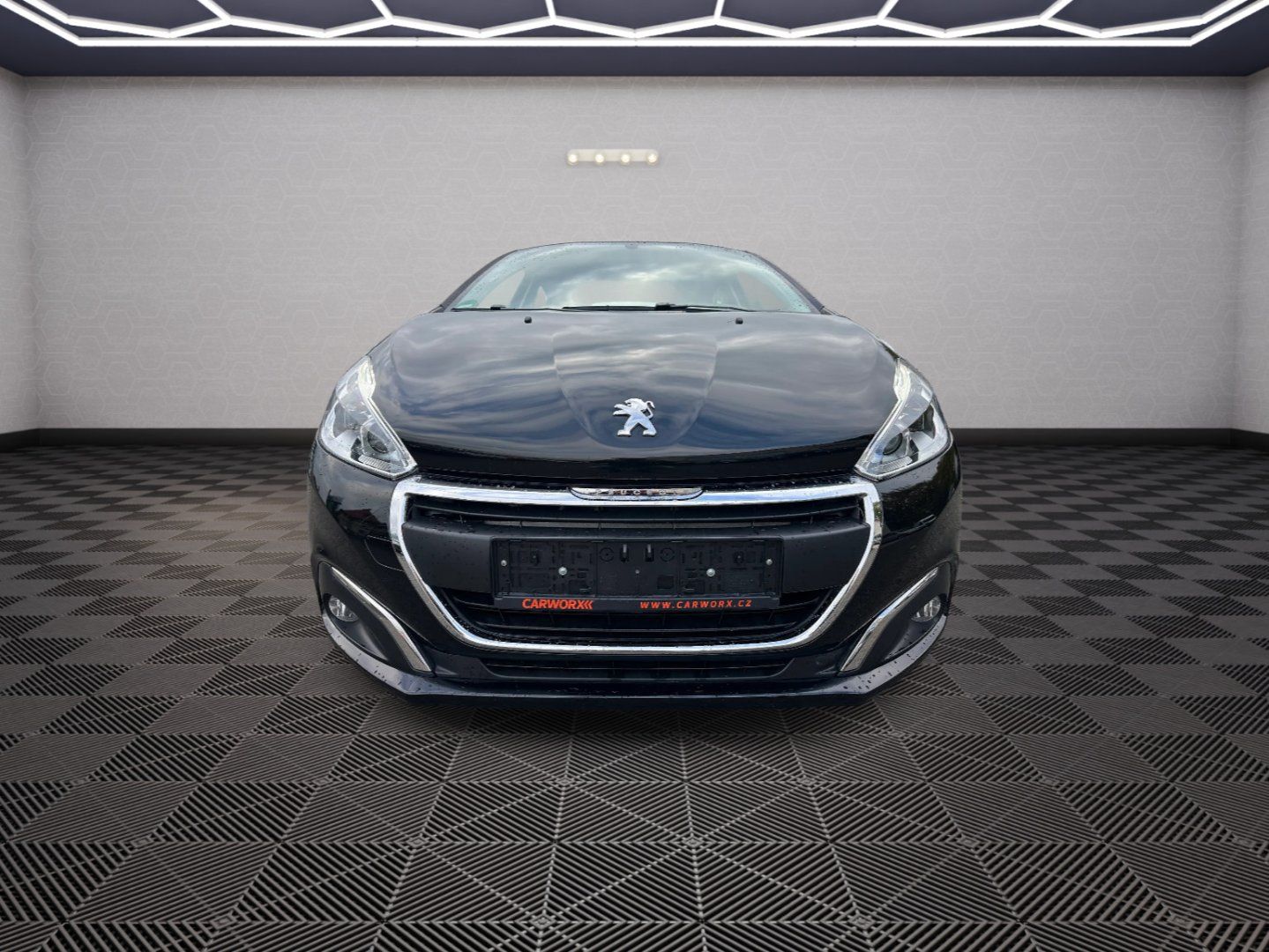 Peugeot 208, 1,2 61kw - fotka 2