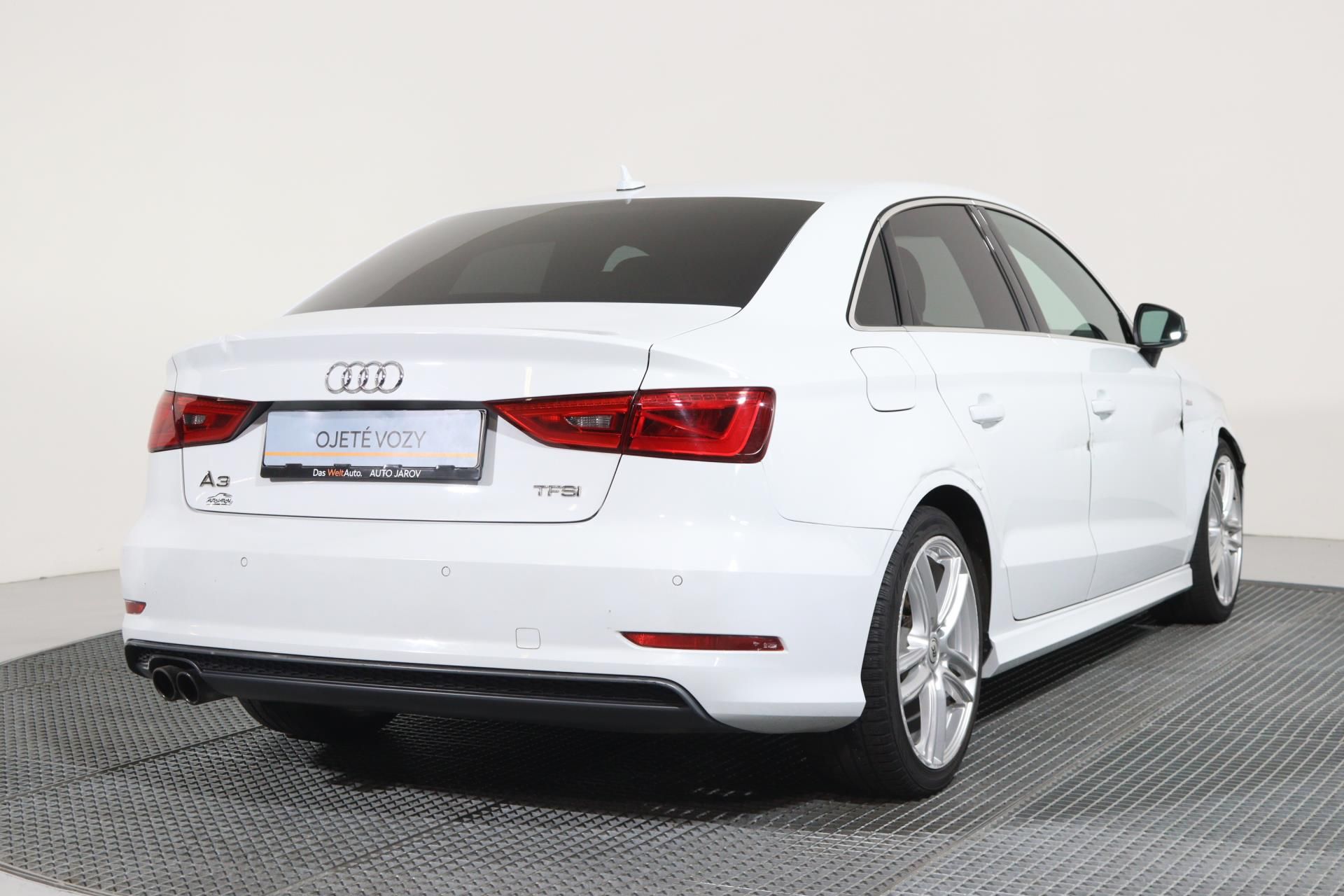 Audi A3, Lim. 1.4 TFSI 92kW DSG Ambitio - fotka 2