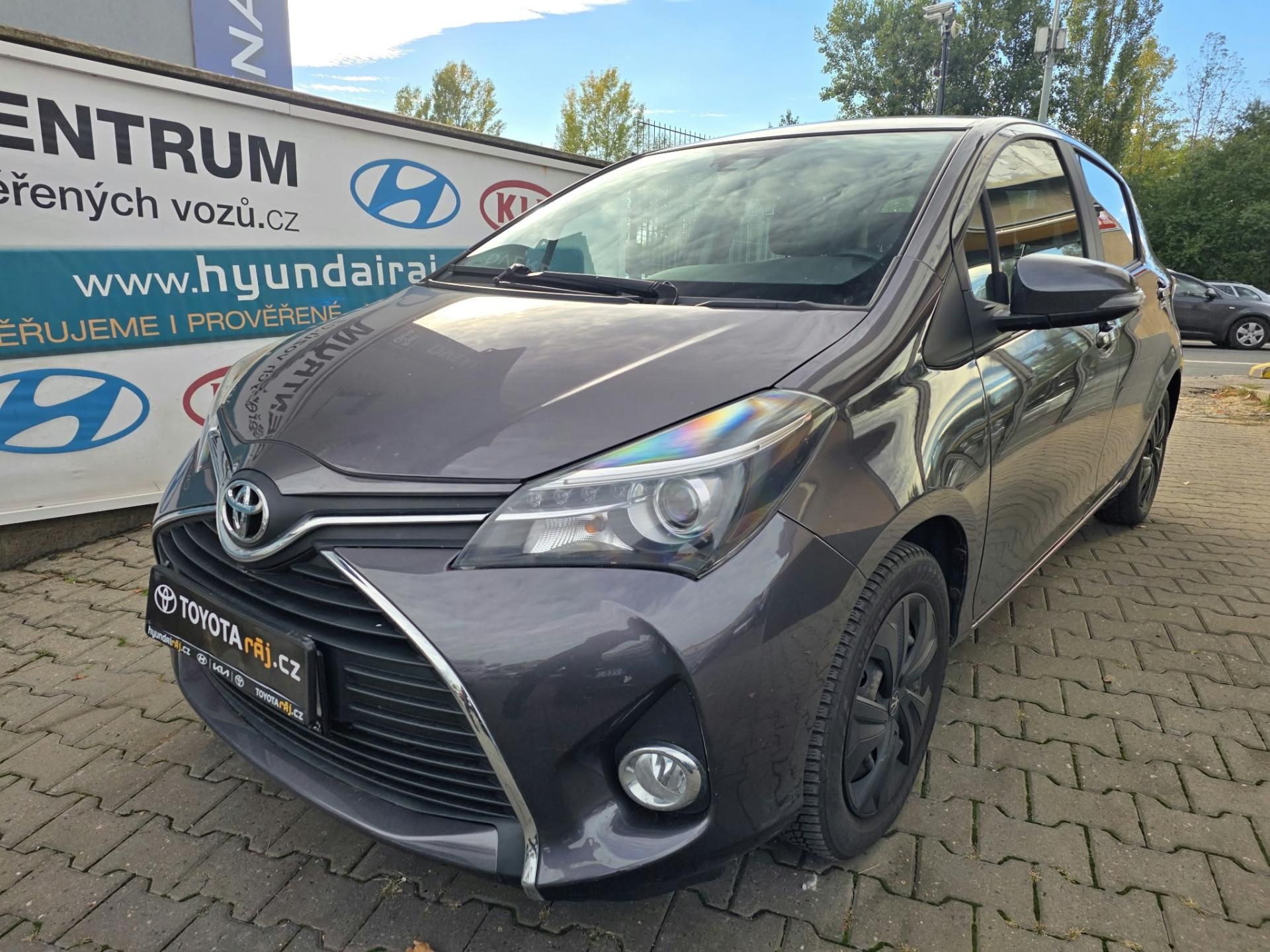 Toyota Yaris, 1.3-KAMERA-VYHŘÍV.SED.-ISOFIX - fotka 5