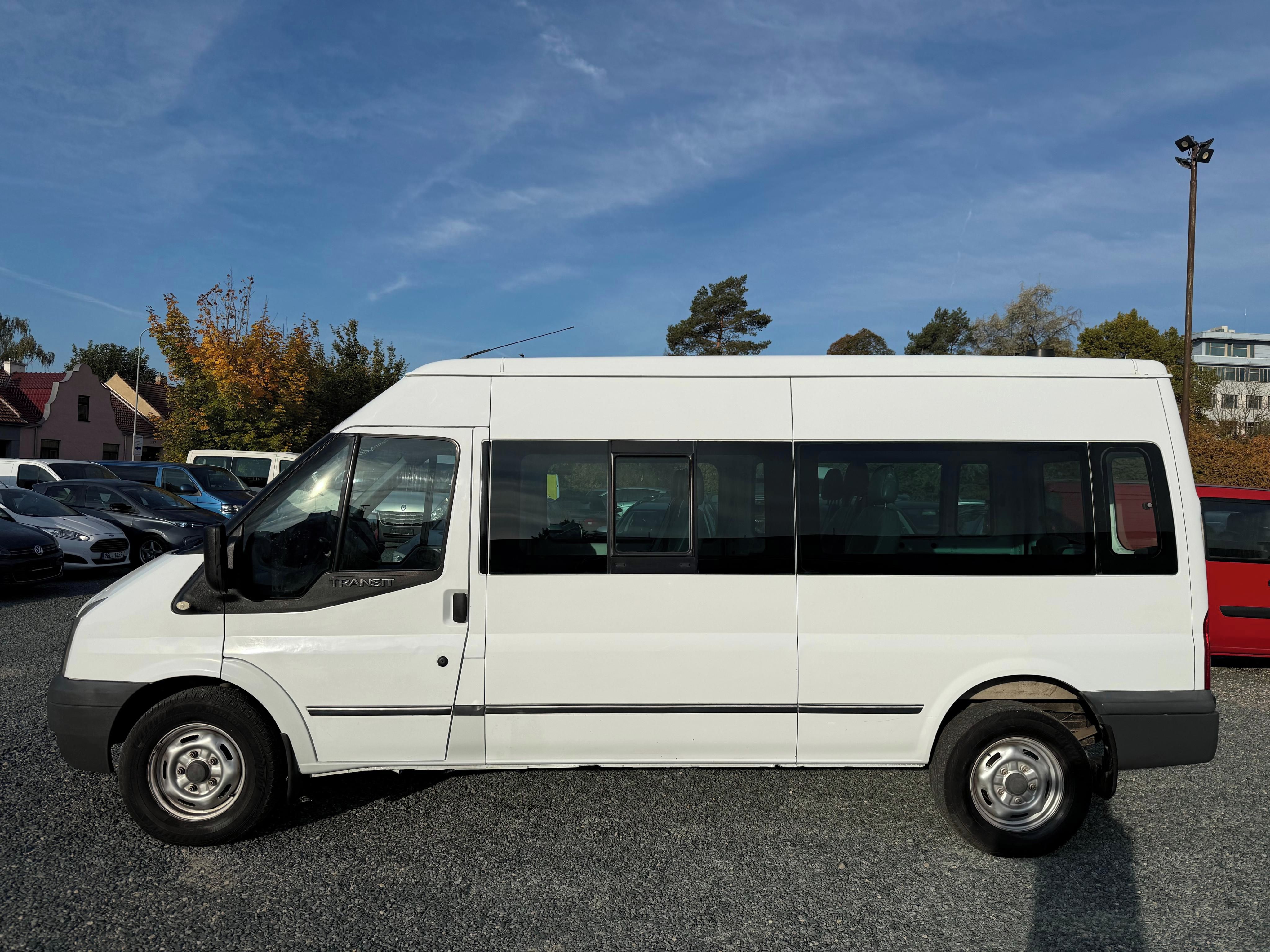 Ford Transit, 2.4 TDCi 85Kw 9-Míst L3H2 - fotka 2