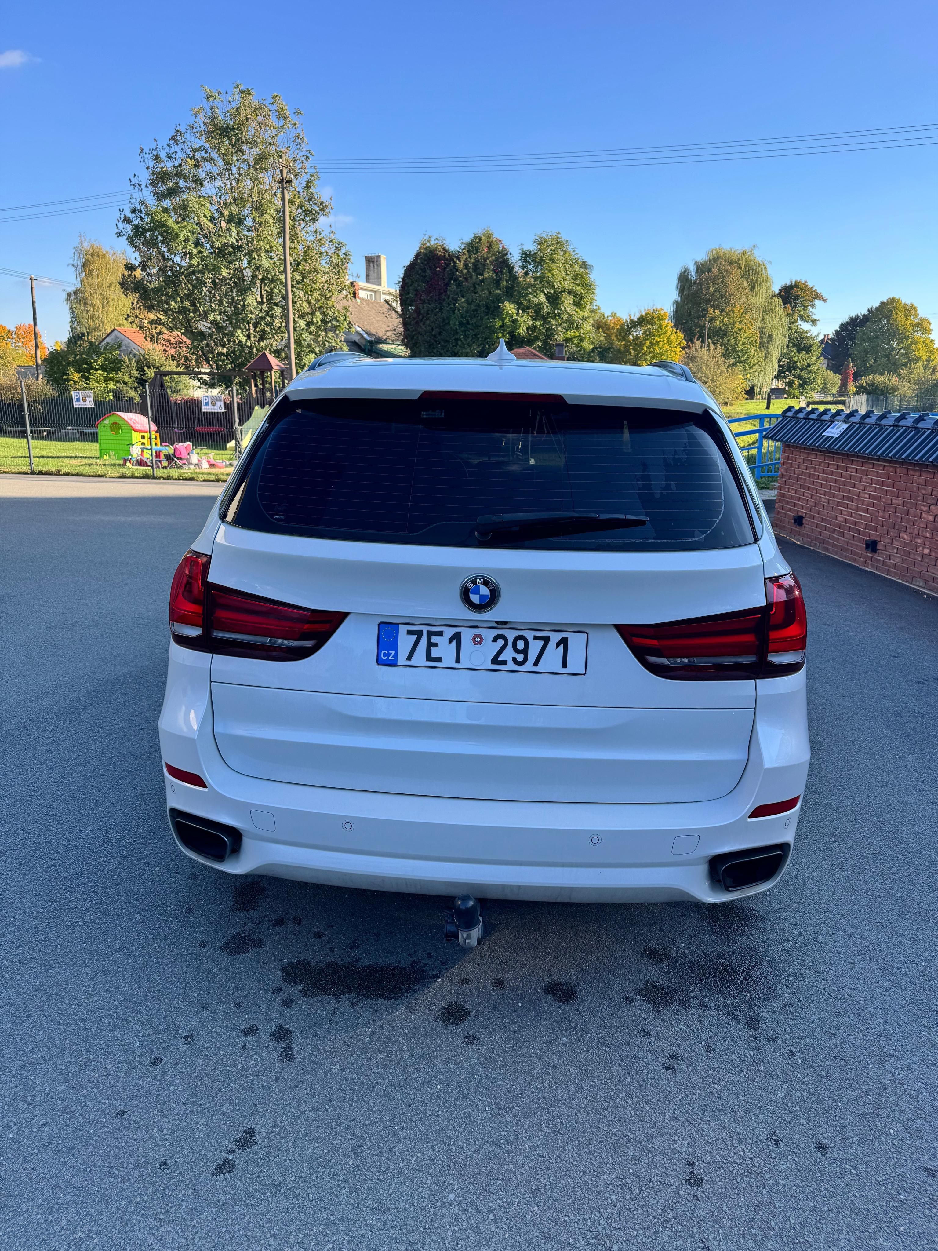 BMW X5 - fotka 4