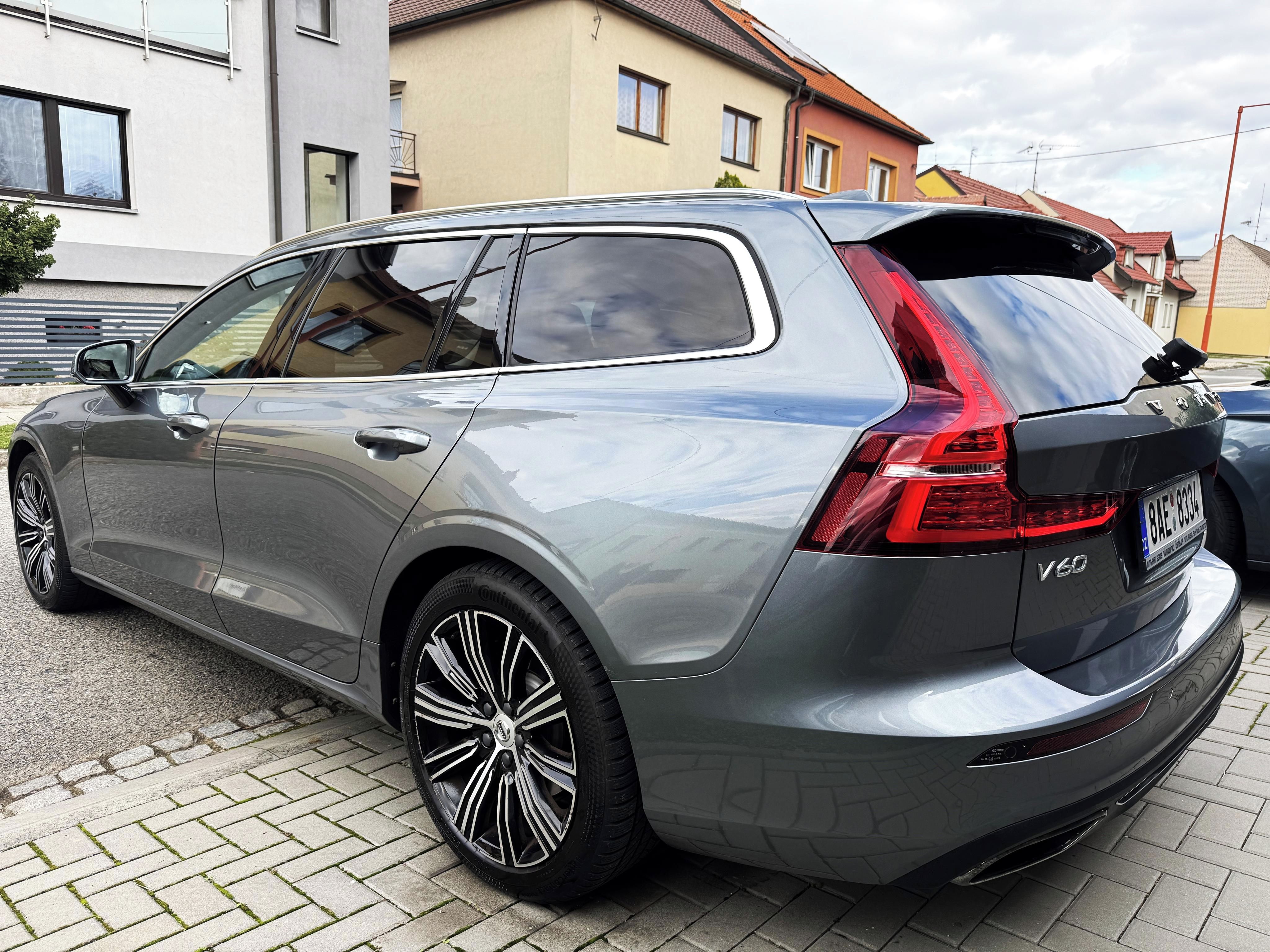 Volvo V60, VOLVO V60 2.0D3 HEAD-UP,KAMERA - fotka 6
