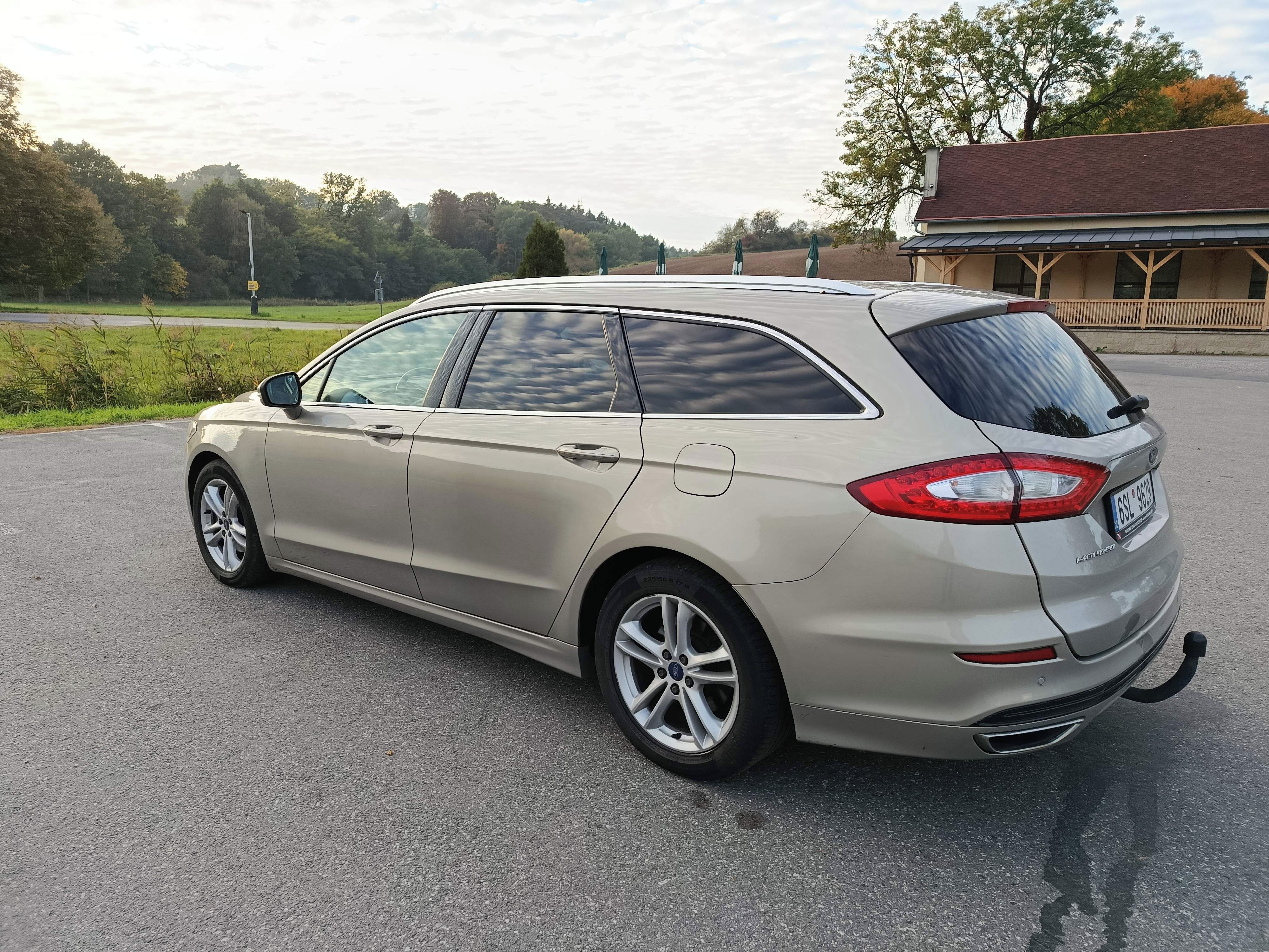 Ford Mondeo, Ford Mondeo mk5 - fotka 5