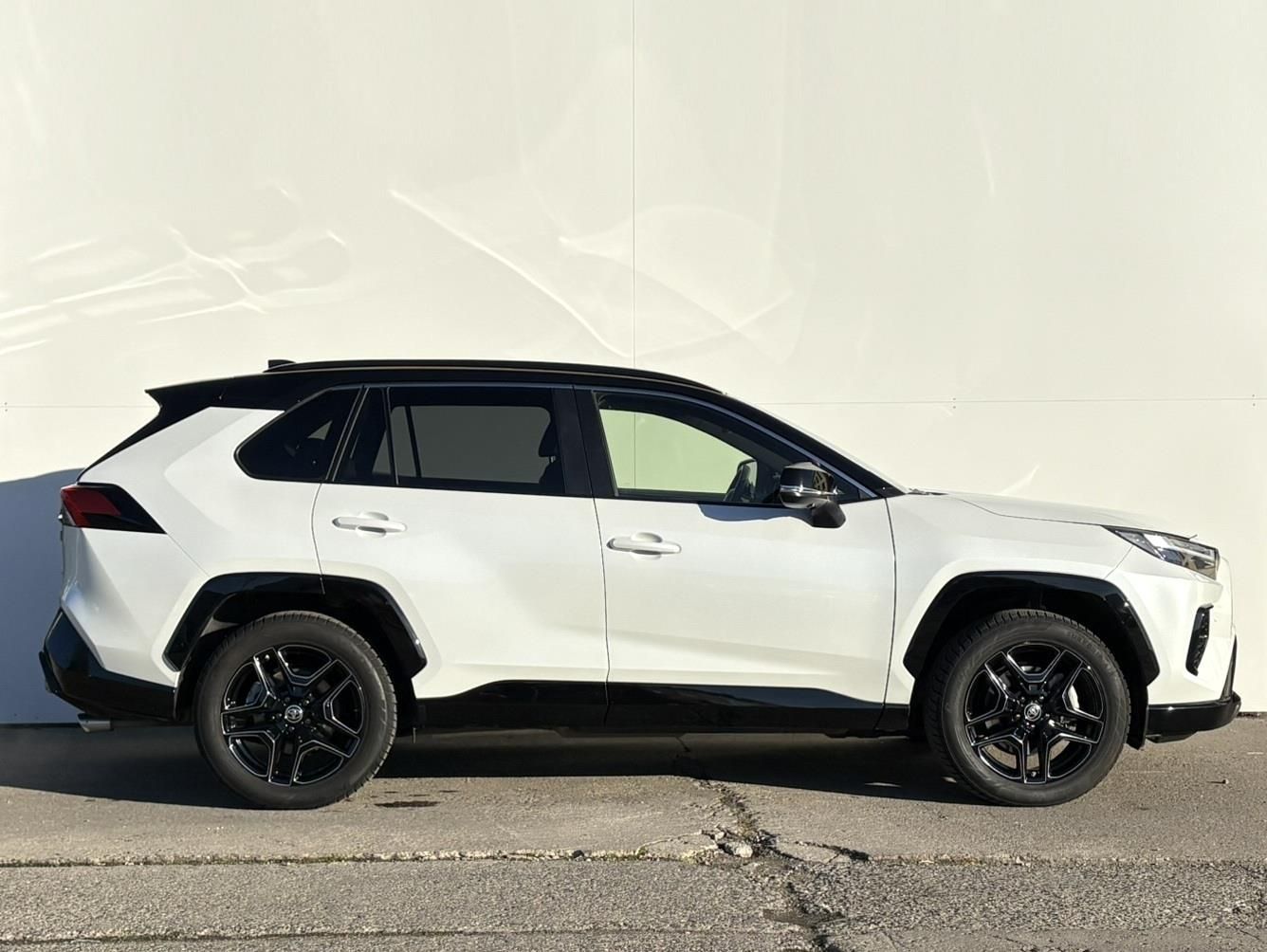 Toyota Rav4, 2.5 HSD e-CVT AWD GR-Sport - fotka 3
