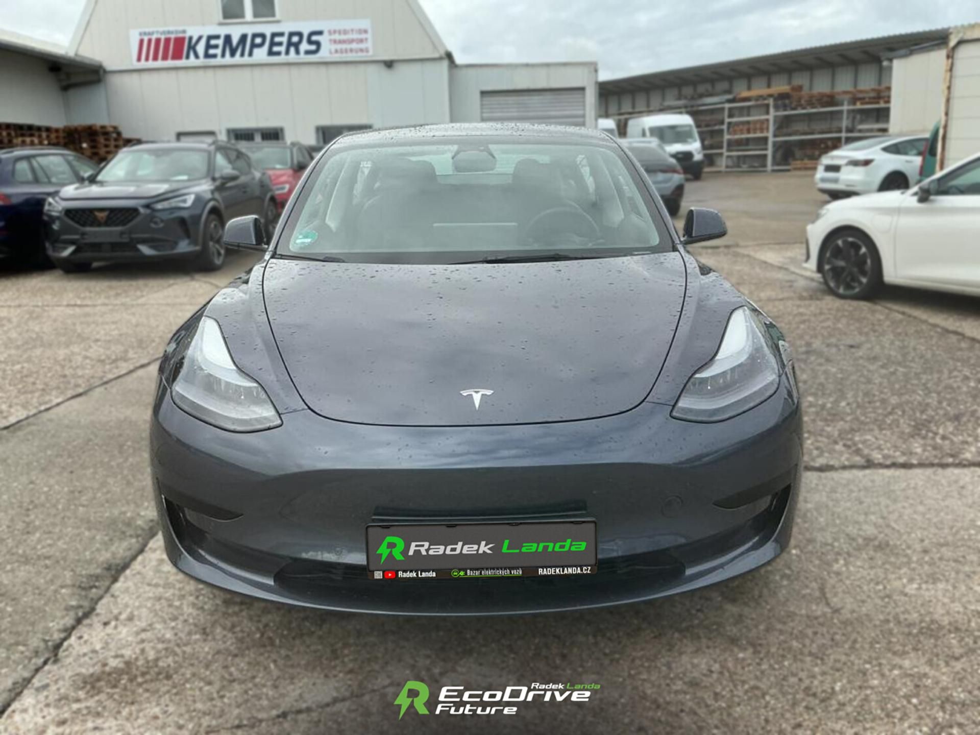 Tesla Model 3, AMD Ryzen, Grok | SOH 93 % - fotka 6