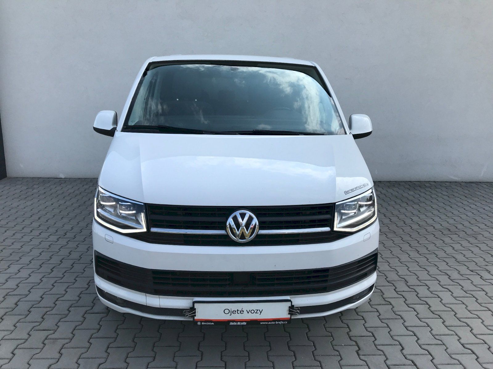 Volkswagen Multivan, 2,0 TDi 110kW, Trend, 7-st.DSG - fotka 4