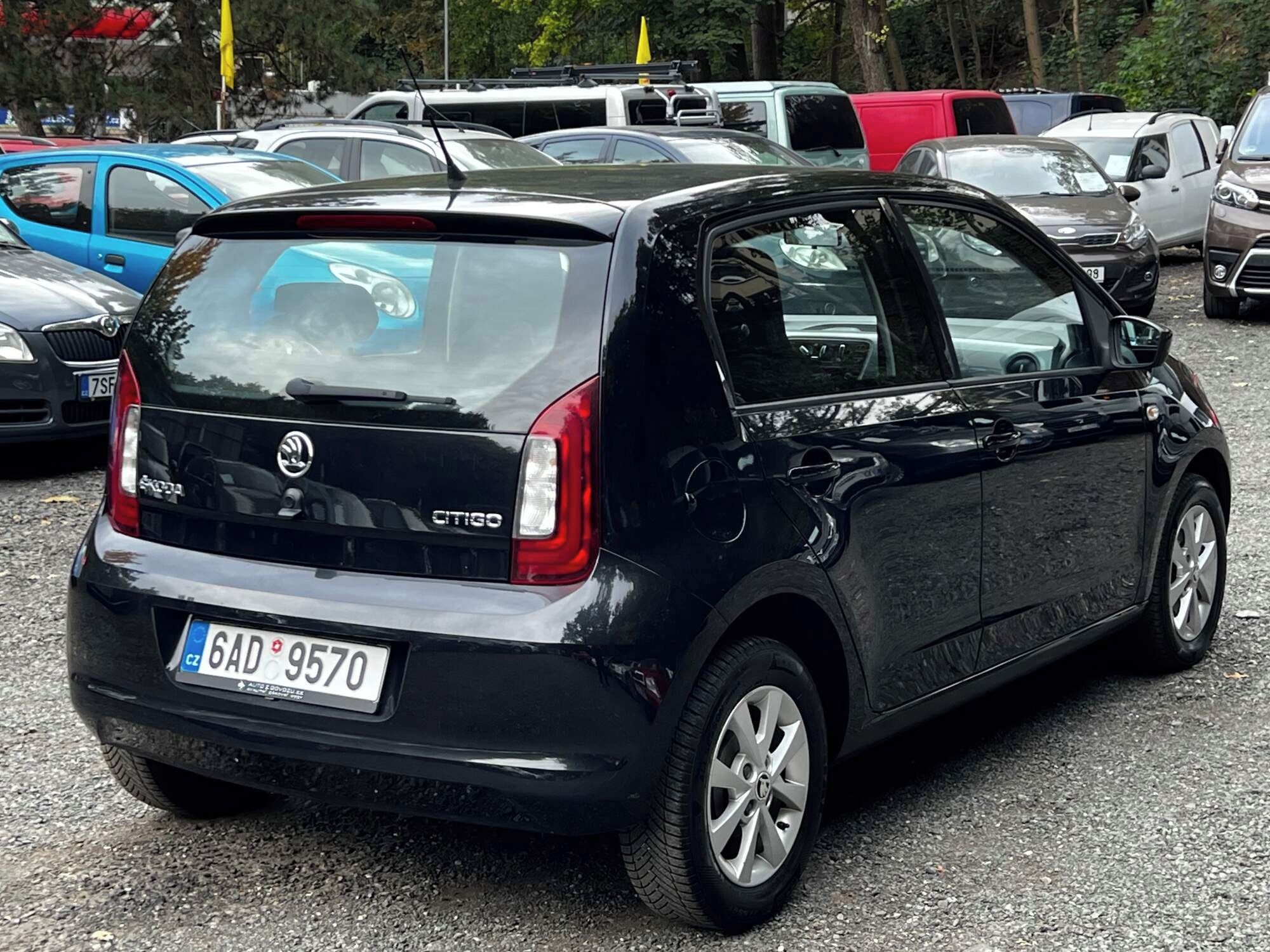 Škoda Citigo, 1.0 MPI 44 kW klima ČR 144 tkm - fotka 4