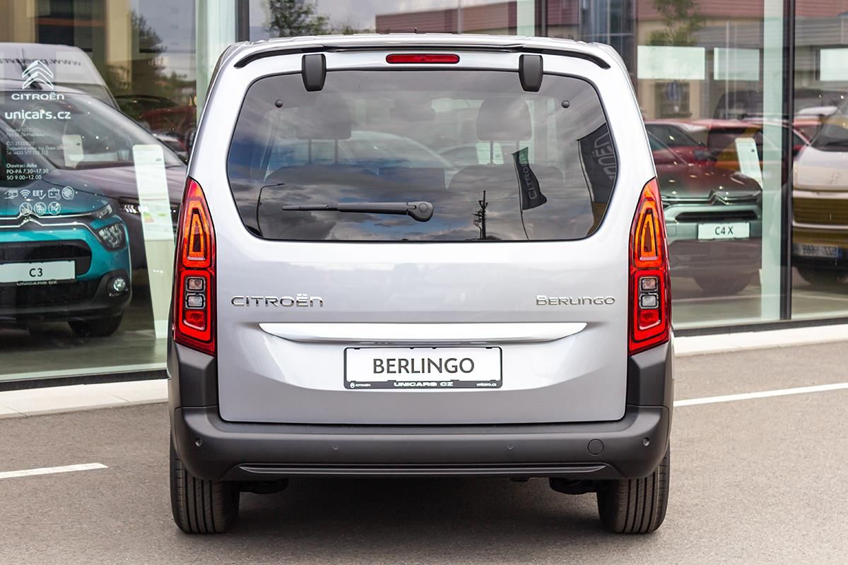 Citroën Berlingo, 1,2 PLUS benzín 110k + STYL - fotka 6