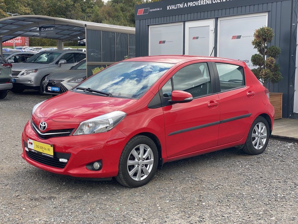 Toyota Yaris, 1.33i, ČR, Active, manual - fotka 4
