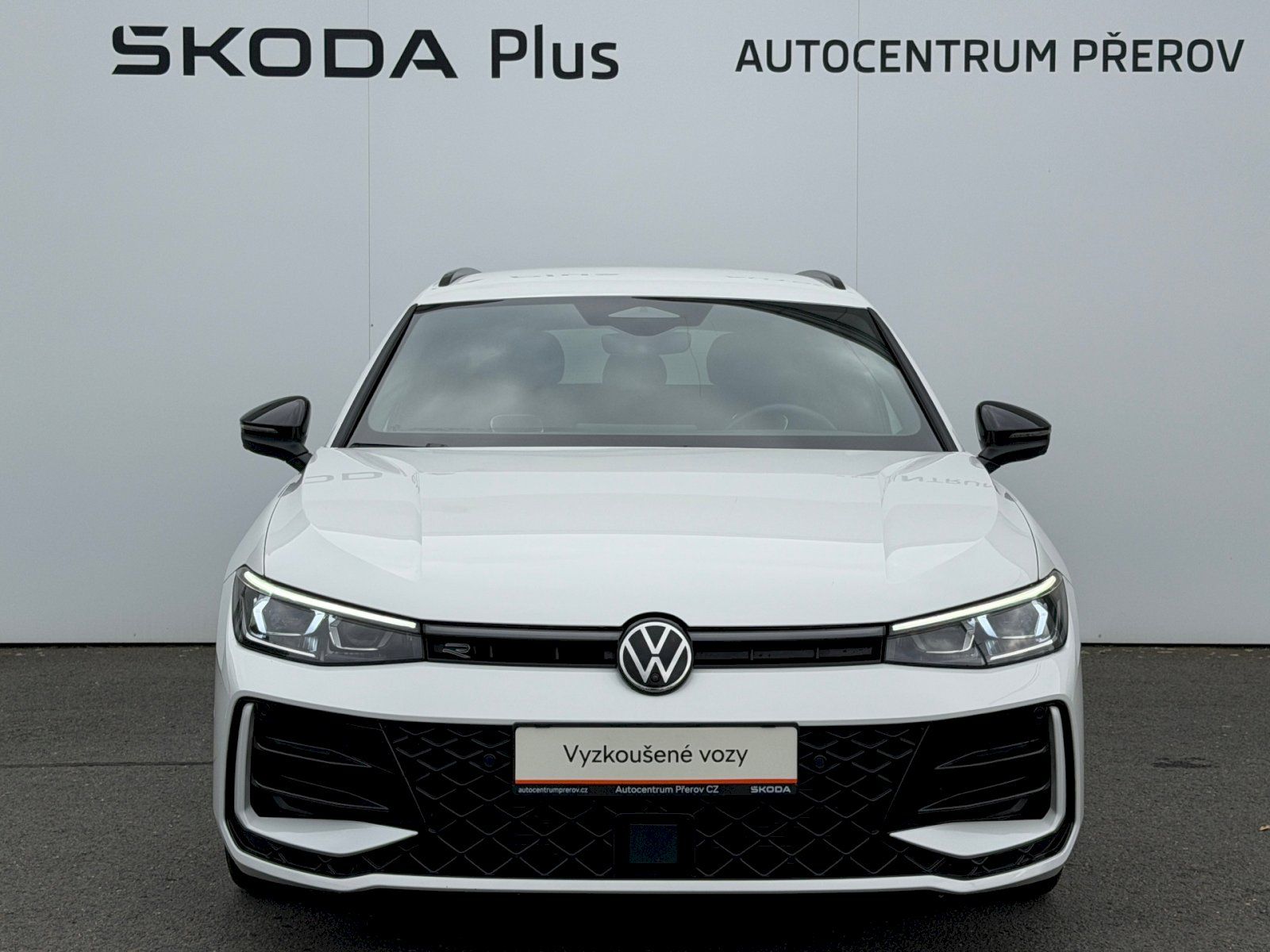 Volkswagen Passat, 2.0 TDI 110 kW R-LINE - fotka 4