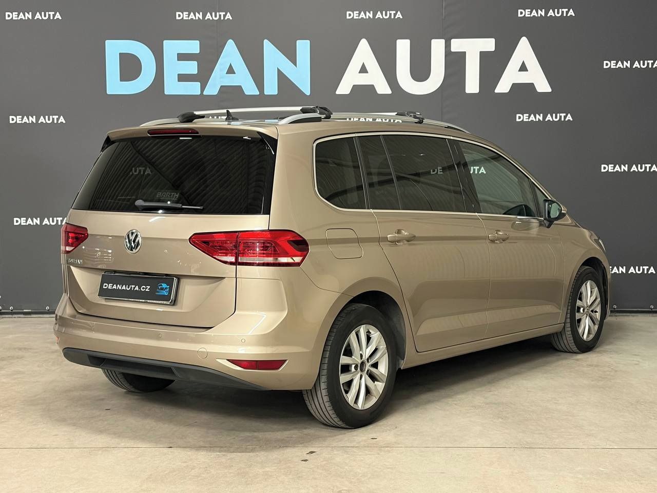 Volkswagen Touran, 1.5 TSI 110 kW Automat 153t.km - fotka 4