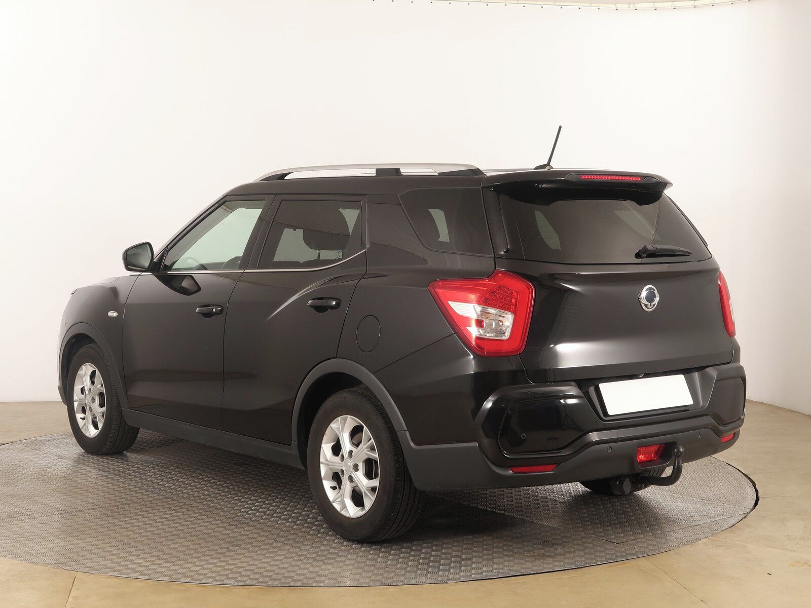 SsangYong Tivoli, 1.5 T-GDI, Automat, Serv.kniha - fotka 4