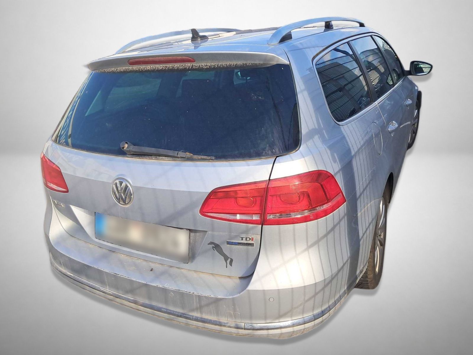 Volkswagen Passat, 1.6 TDI, Navi - fotka 2