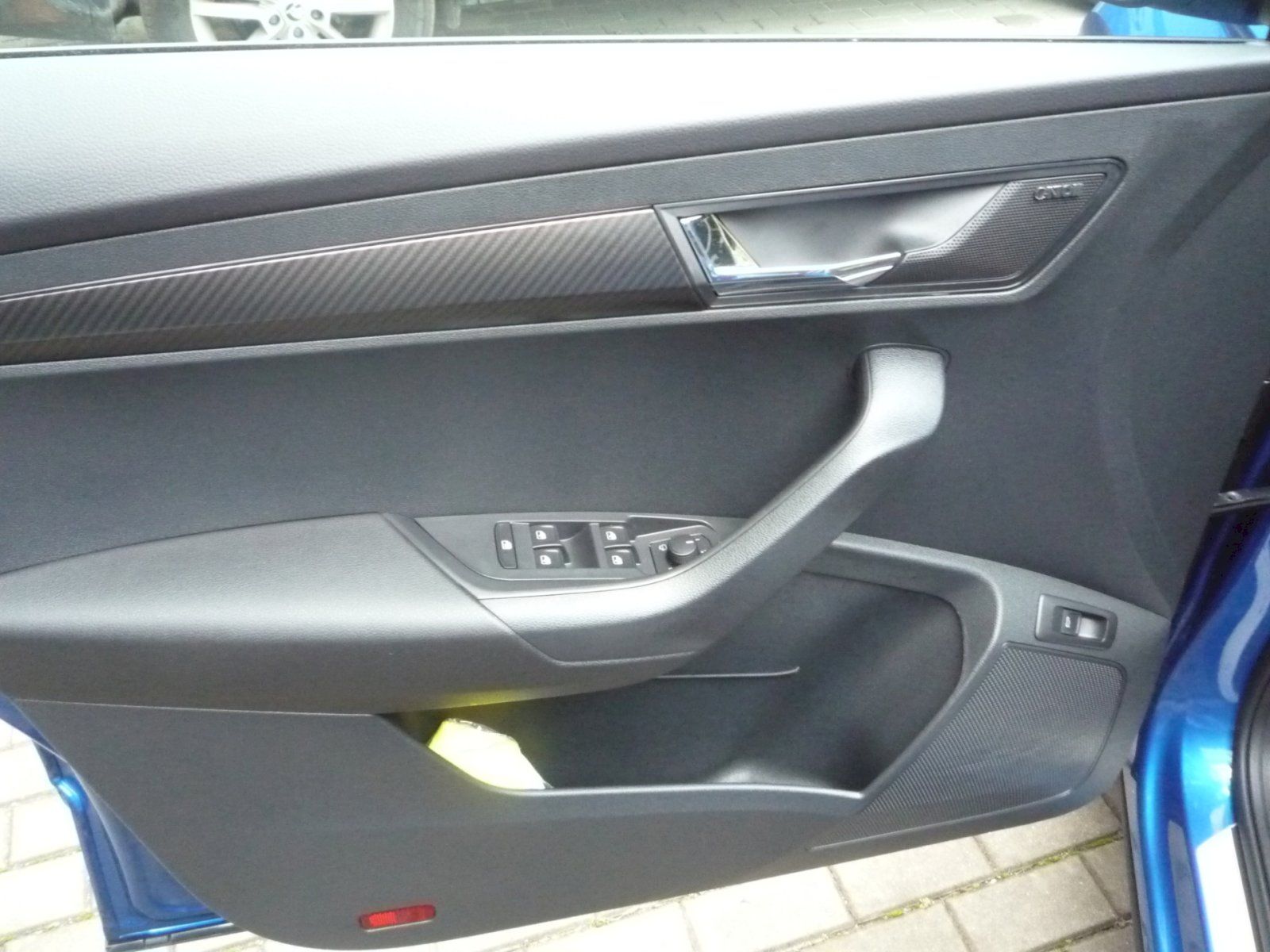 Škoda Karoq, 1,5TSi 110kW SportLine - fotka 6
