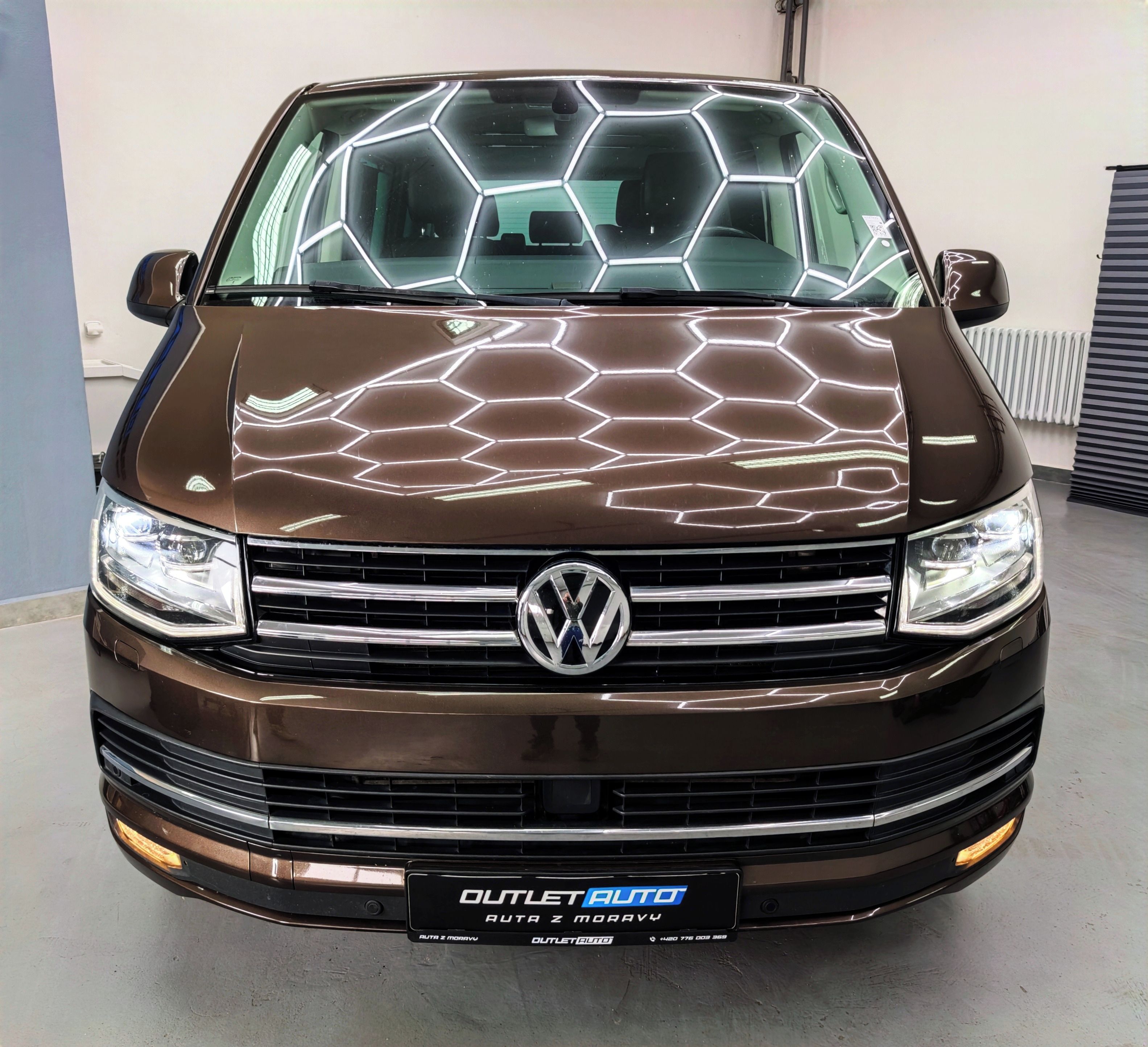 Volkswagen Multivan, 2.0 TDI 110KW,DSG,WEBASTO,TOP - fotka 2