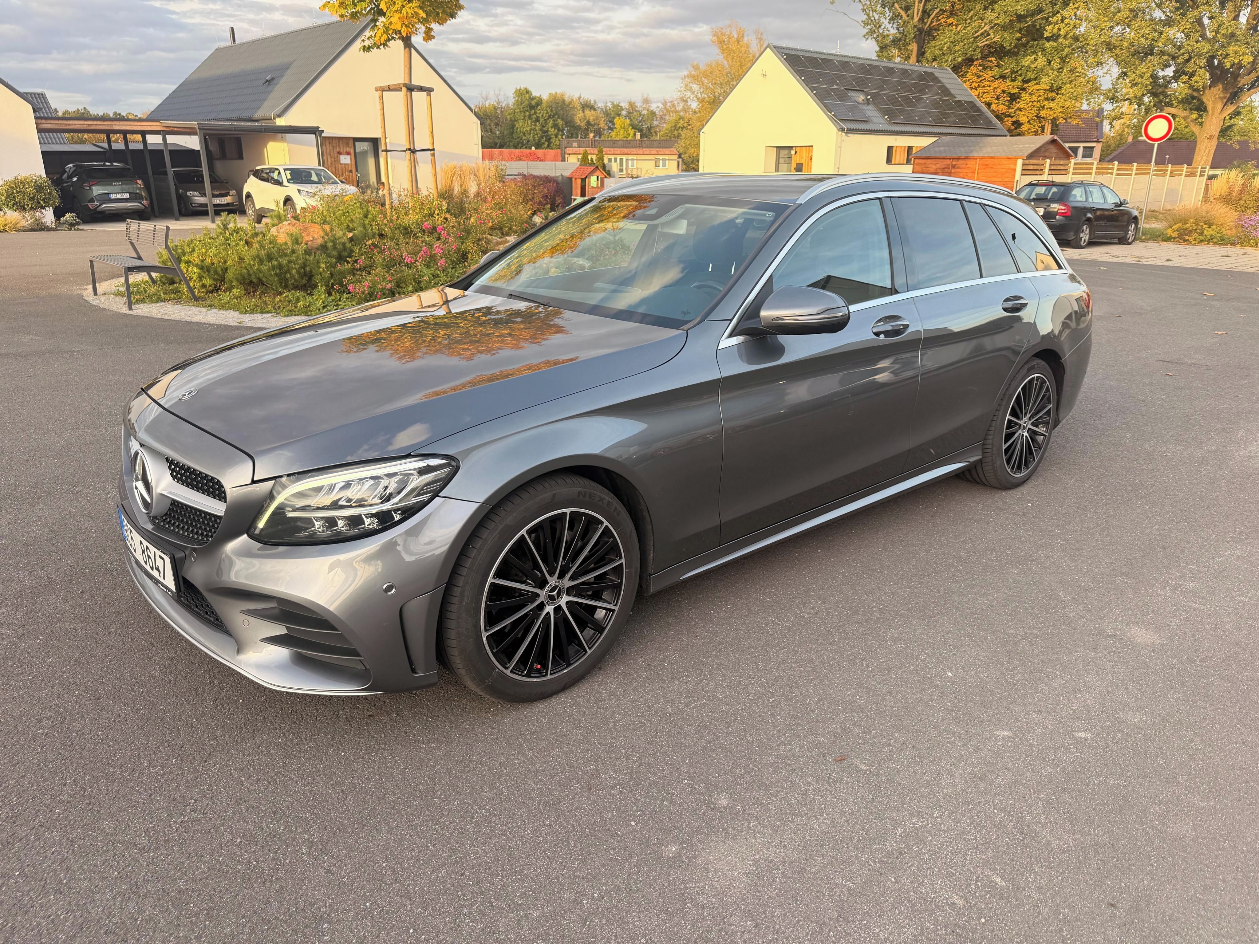 Mercedes-Benz Třídy C, 220D 4MATIC
