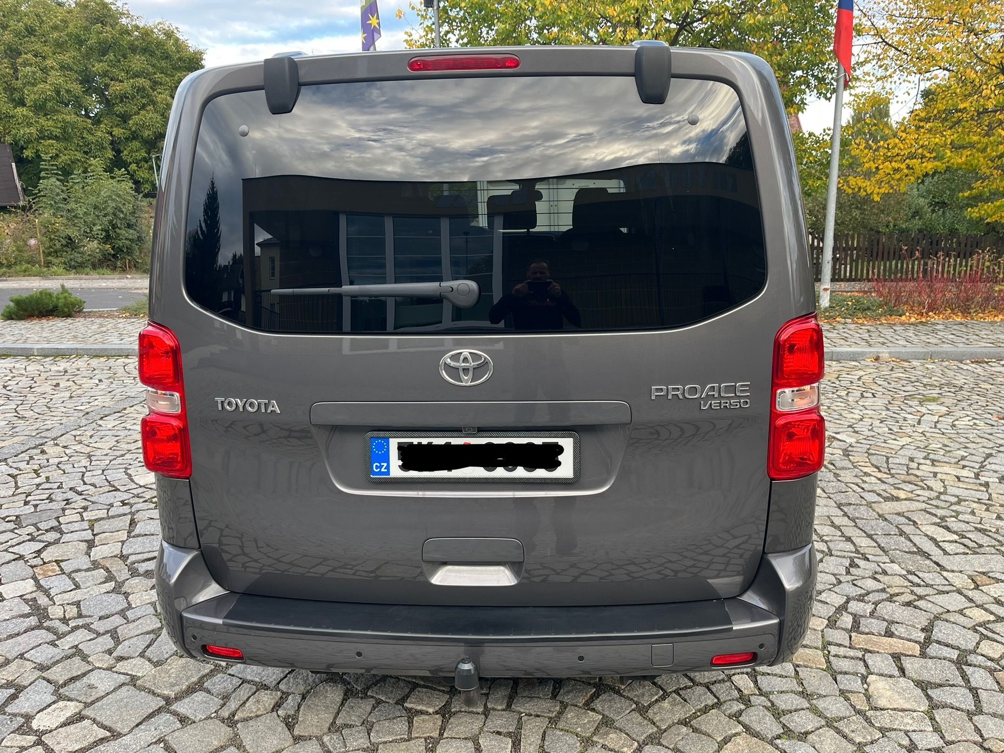 Toyota Proace Verso, 2.0D 130kW L2 automat Webasto - fotka 4