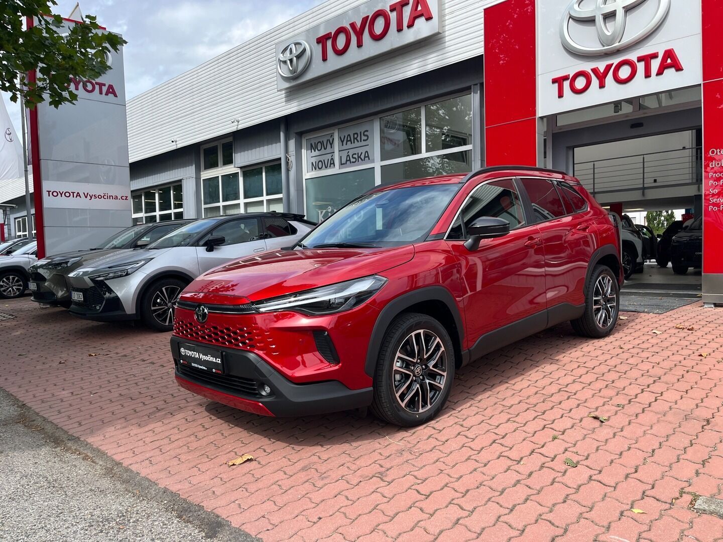 Toyota Corolla Cross, MY26 1.8L Hybrid 140 koní 4x2