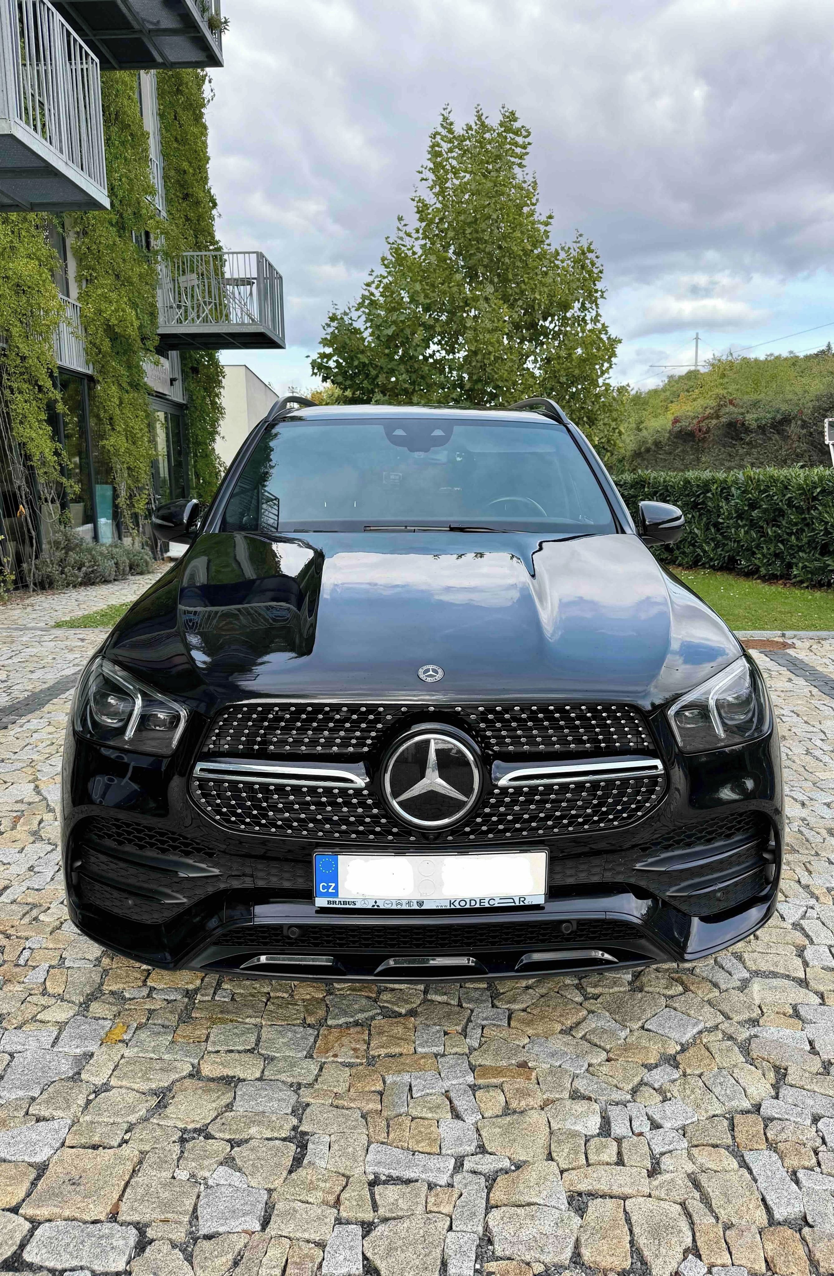 Mercedes-Benz GLE, Mercedes Benz GLE 350d AMG - fotka 2