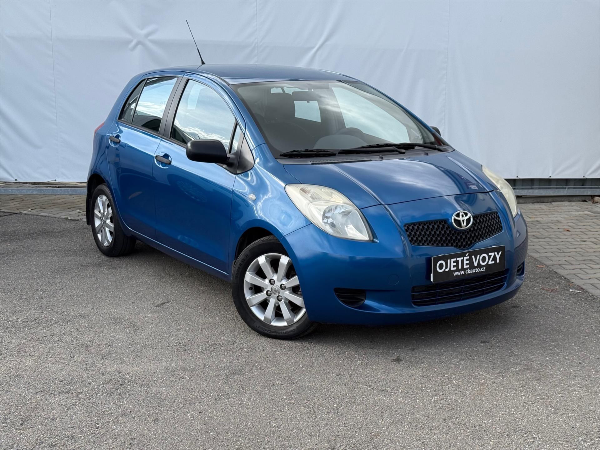Toyota Yaris, 1,3 Terra Cool - fotka 3