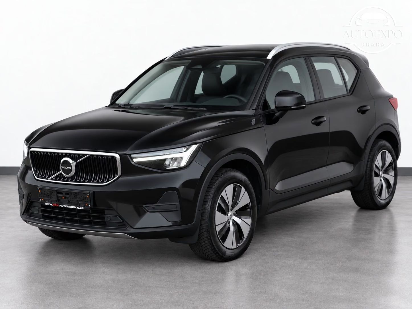 Volvo XC40, B3 Core 2WD*KŮŽE*KEYLESS - fotka 2