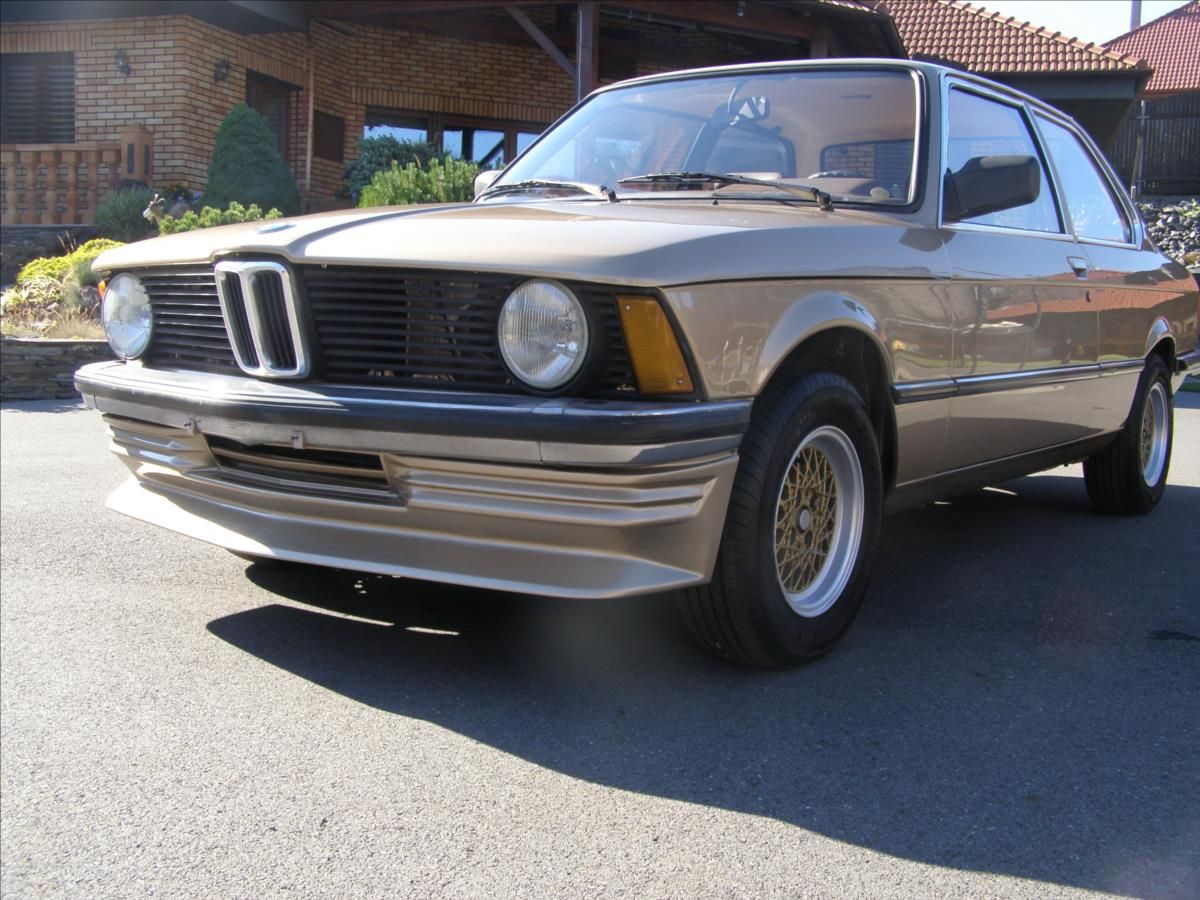 BMW Řada 3, 1,8 - fotka 5