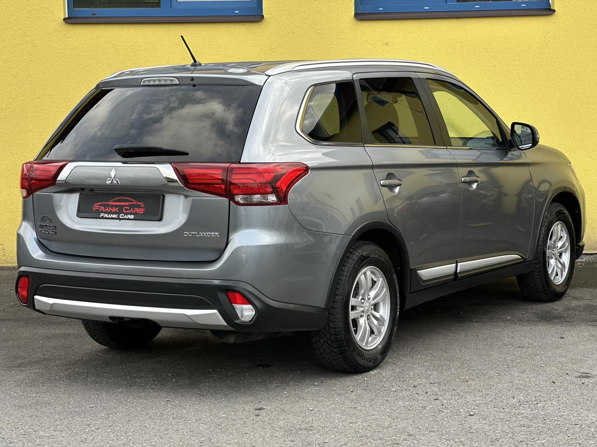 Mitsubishi Outlander, 2.0/110kW *1.Maj *TZ *4x2 - fotka 4