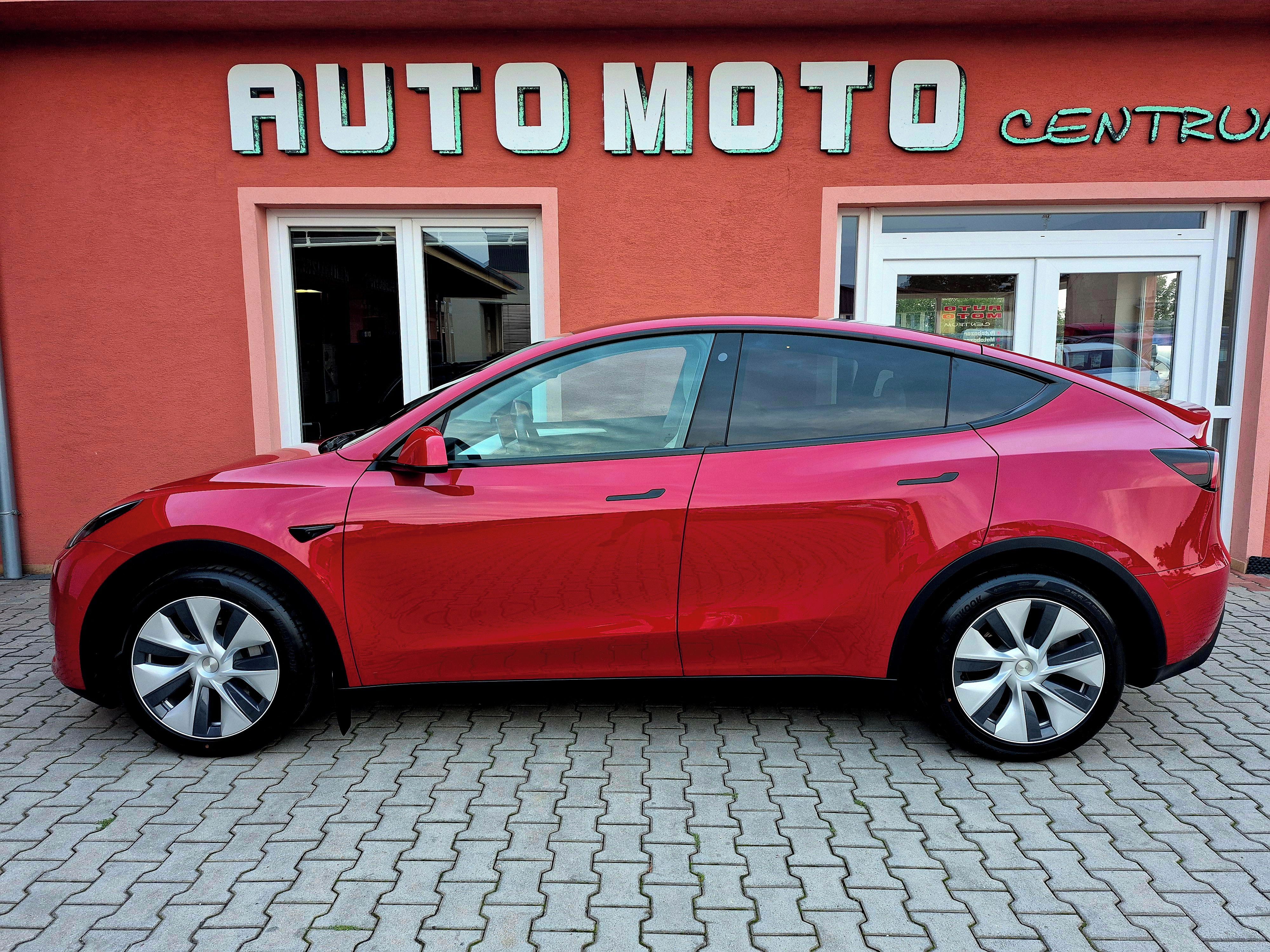 Tesla Model Y, Dual Motor 378 kW SOH 93,9% - fotka 2