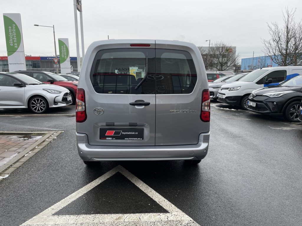 Toyota Proace City Verso, 1.5D MT 130k Business 7S - fotka 4