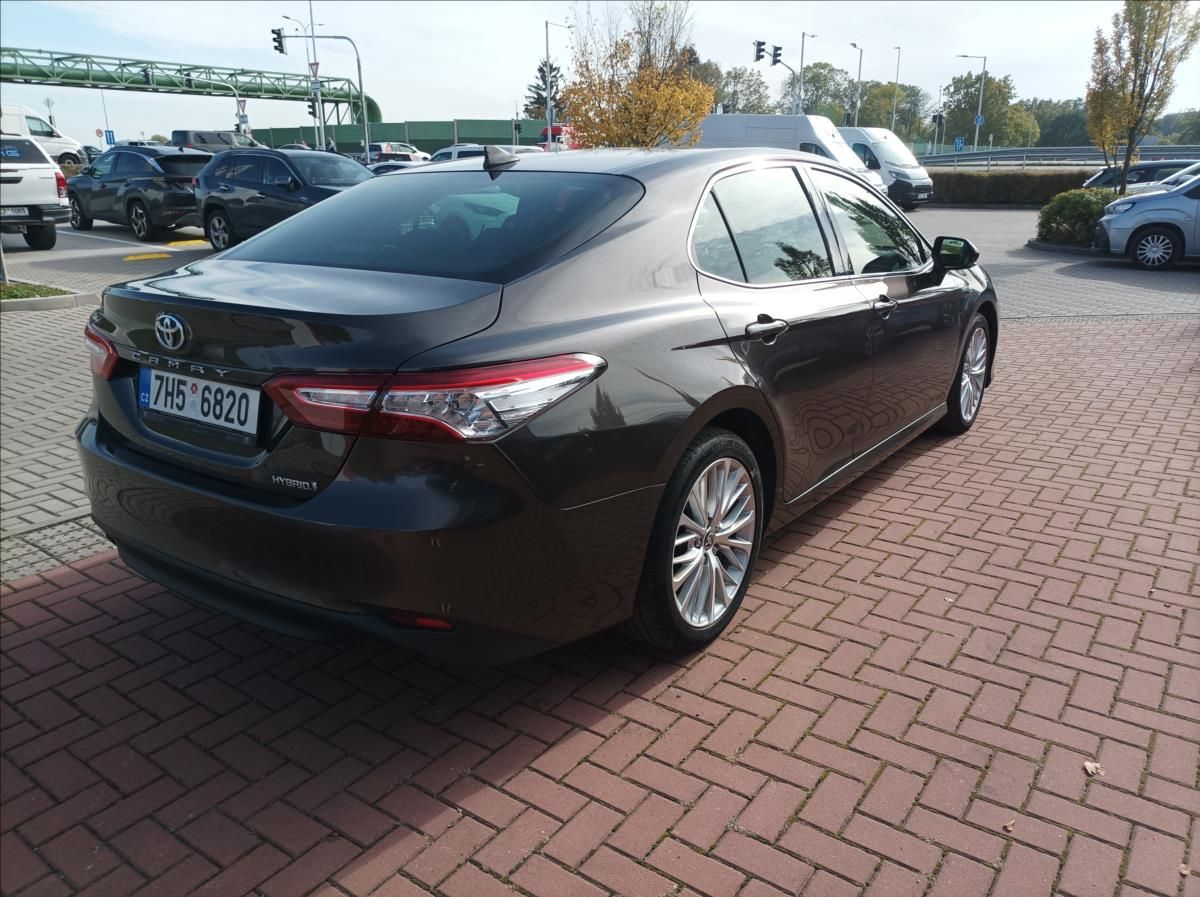 Toyota Camry, 2,5 Executive - fotka 4