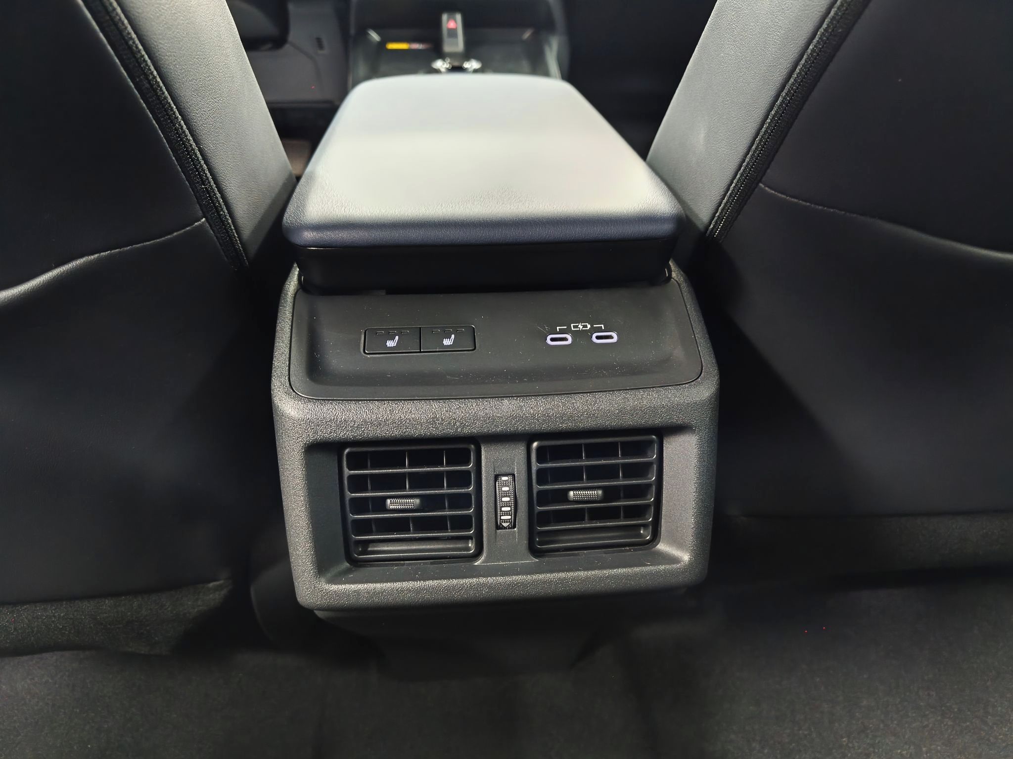 Subaru E-Outback, Executive 4X4 AWD, dodání již - fotka 4