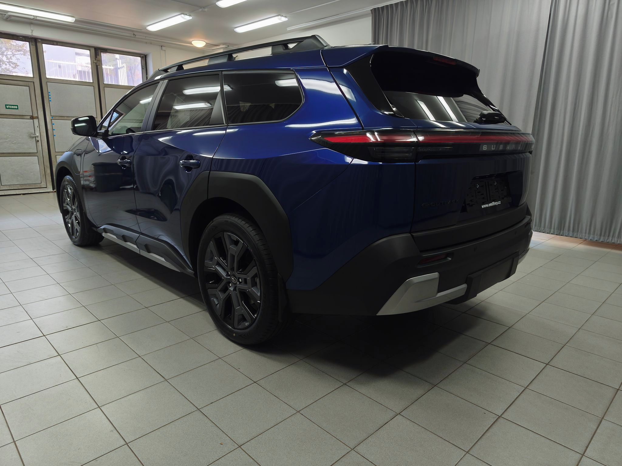 Subaru E-Outback, TOURING 4X4 AWD - fotka 6