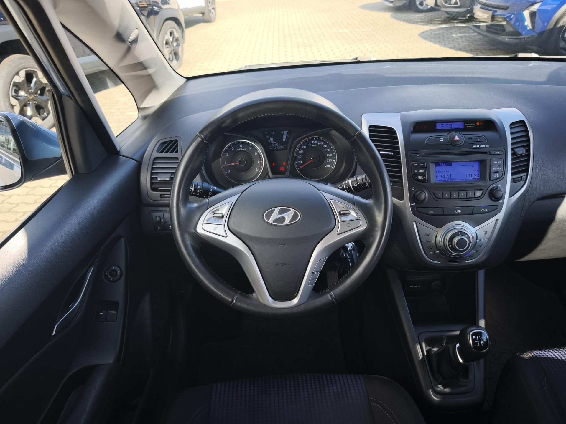 Hyundai ix20, 2013 ČR 1.4 CVVT 31204km - fotka 6